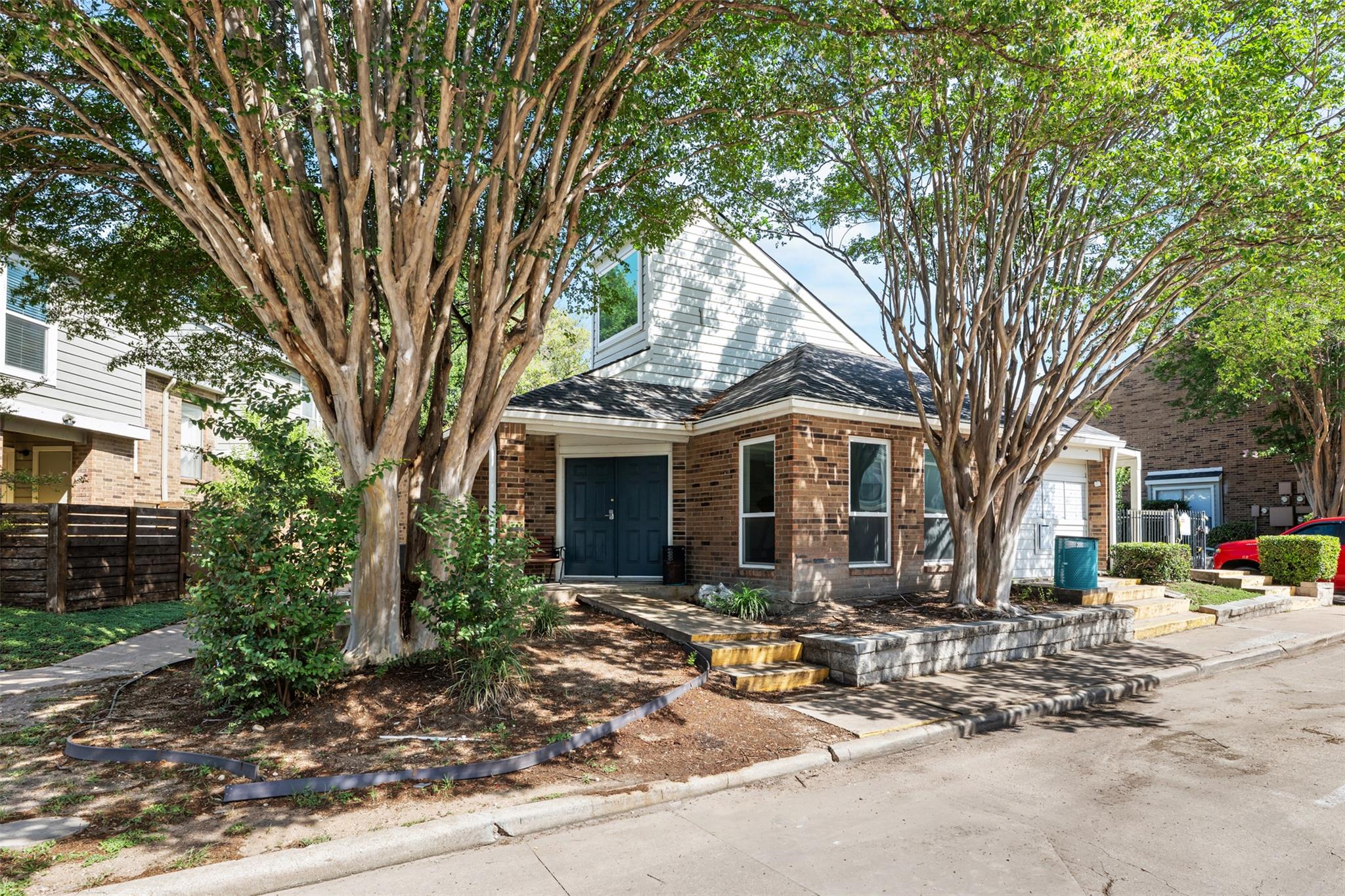 2018 W Rundberg LN # 10A