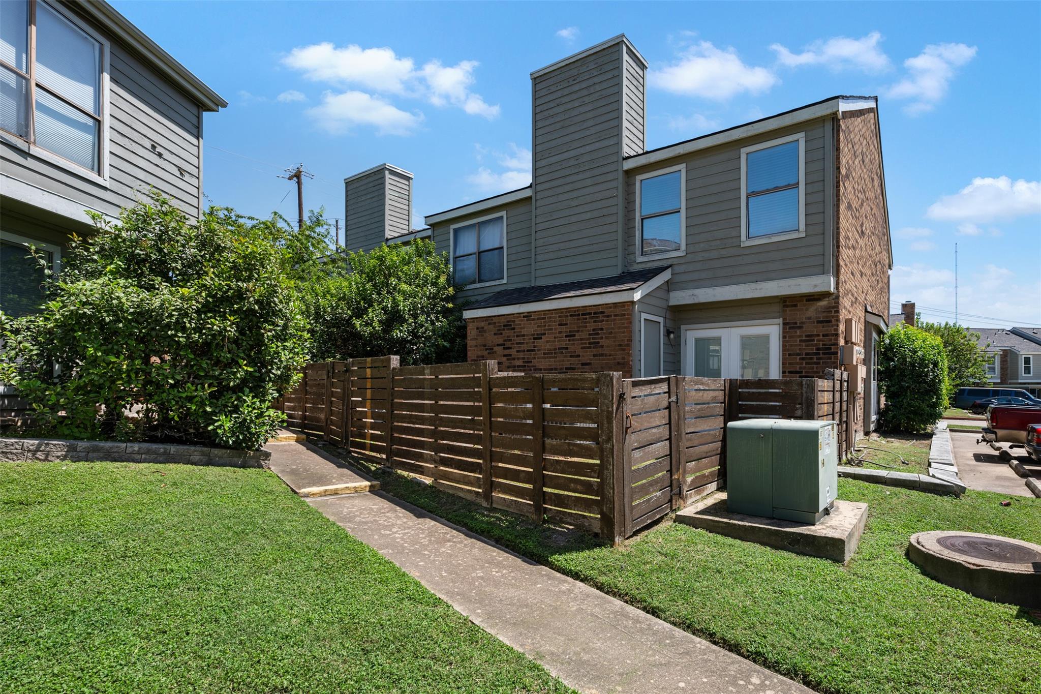 2018 W Rundberg LN # 10A