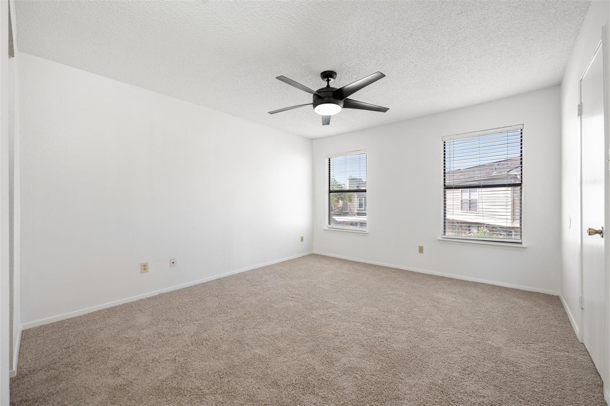 2018 W Rundberg LN # 10A