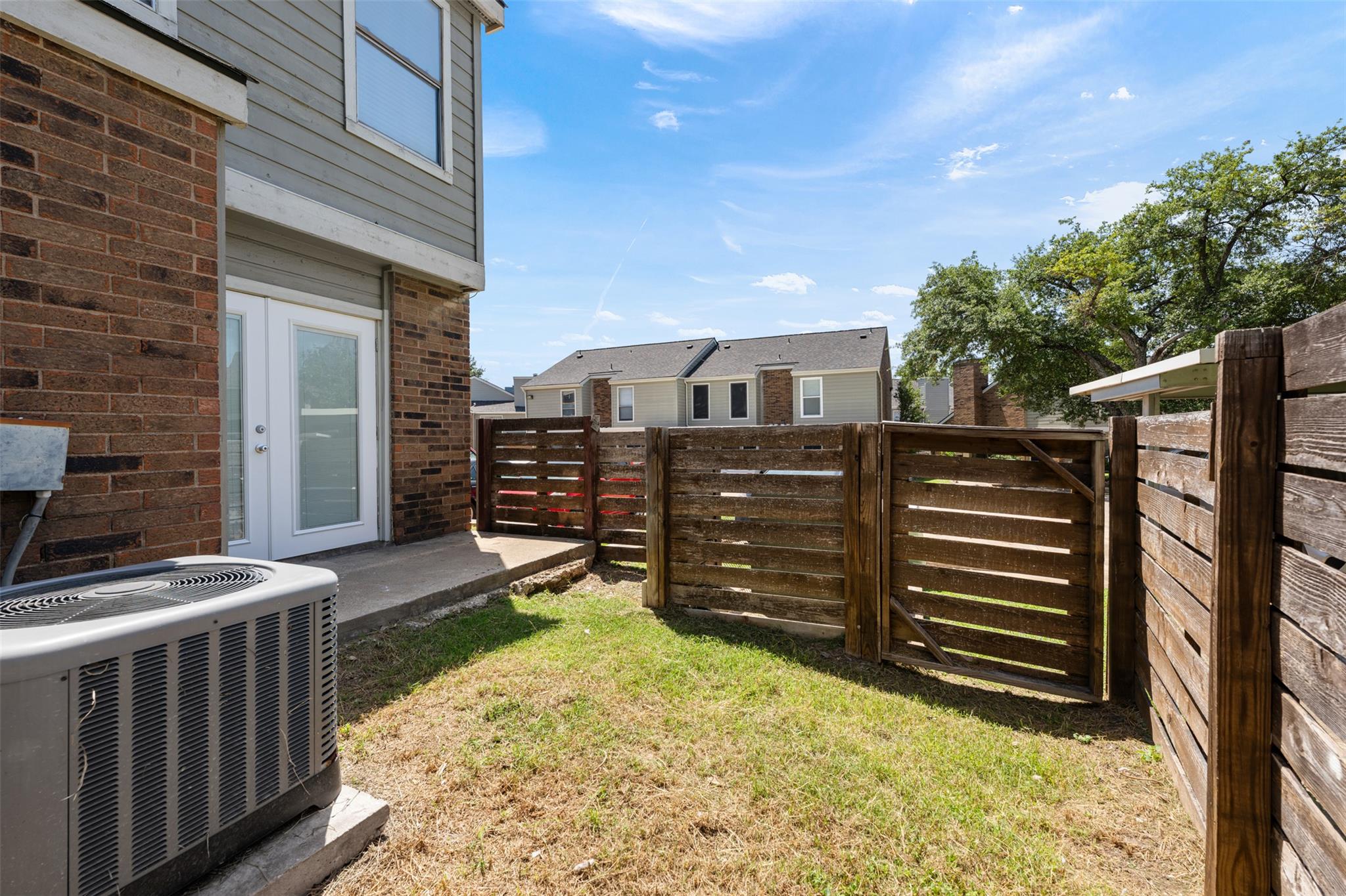 2018 W Rundberg LN # 10A