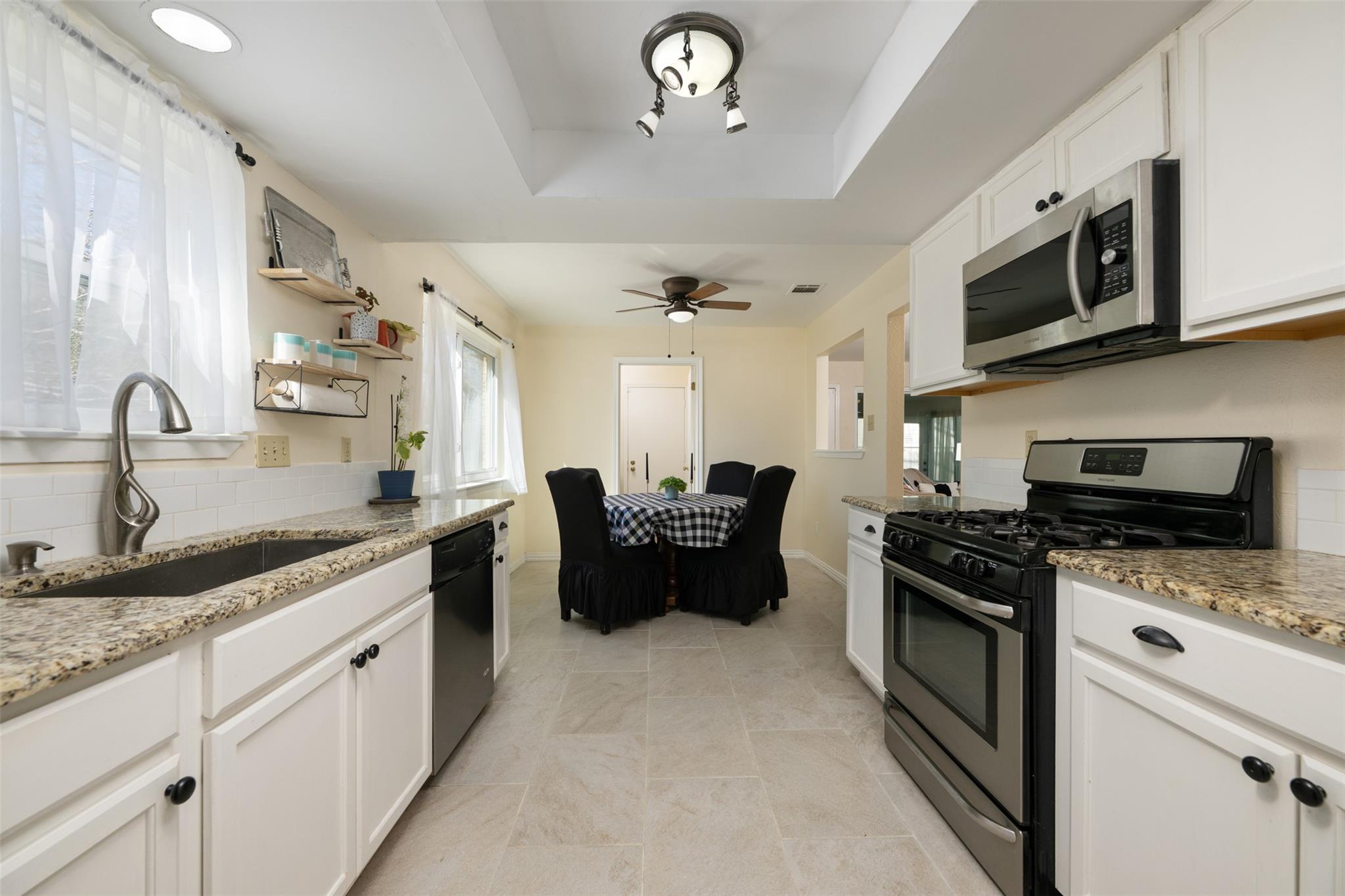 1408 Doonesbury DR
