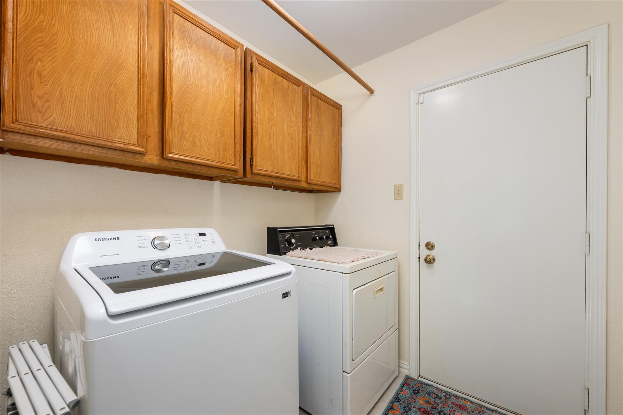 1408 Doonesbury DR