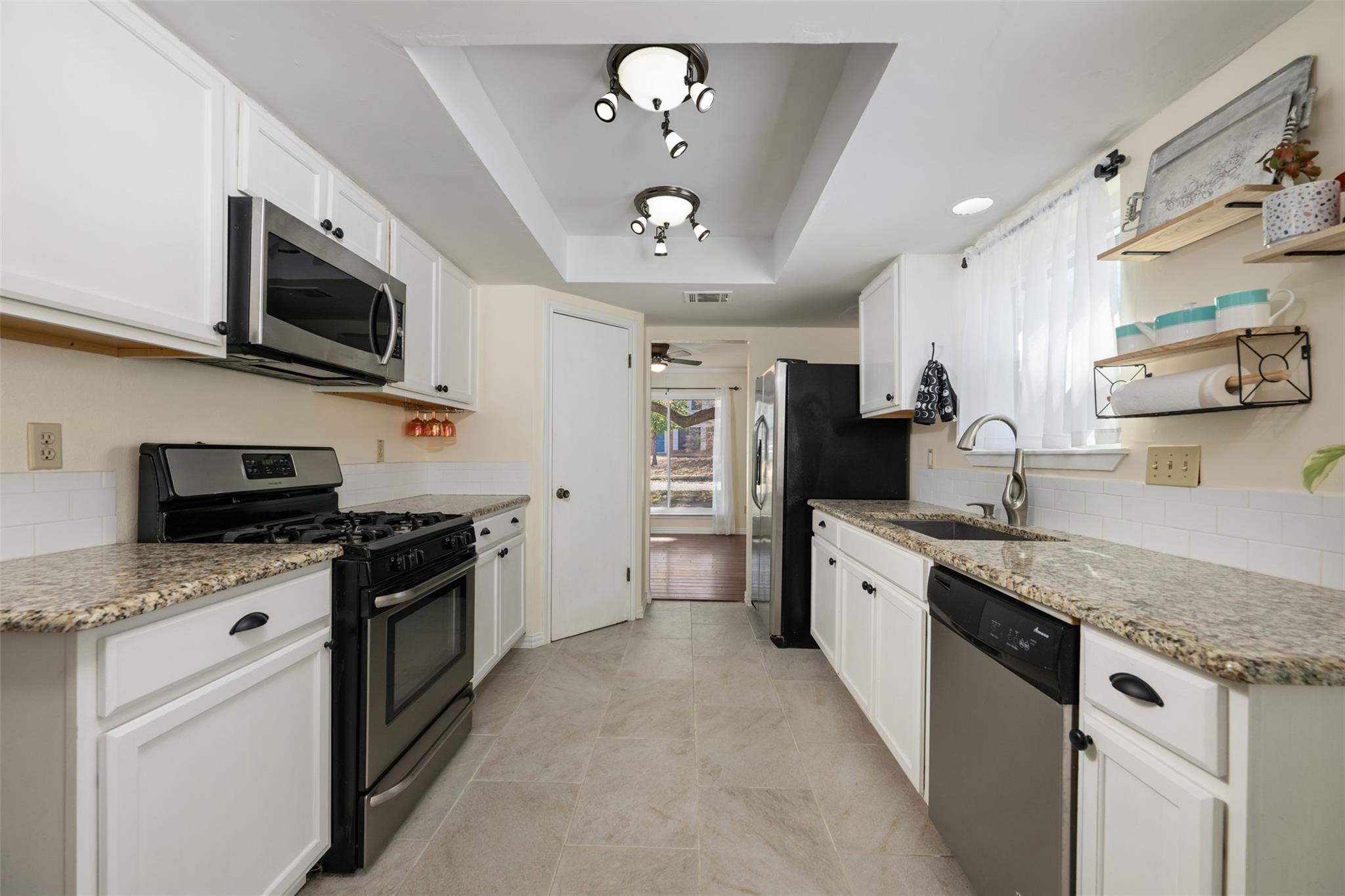 1408 Doonesbury DR