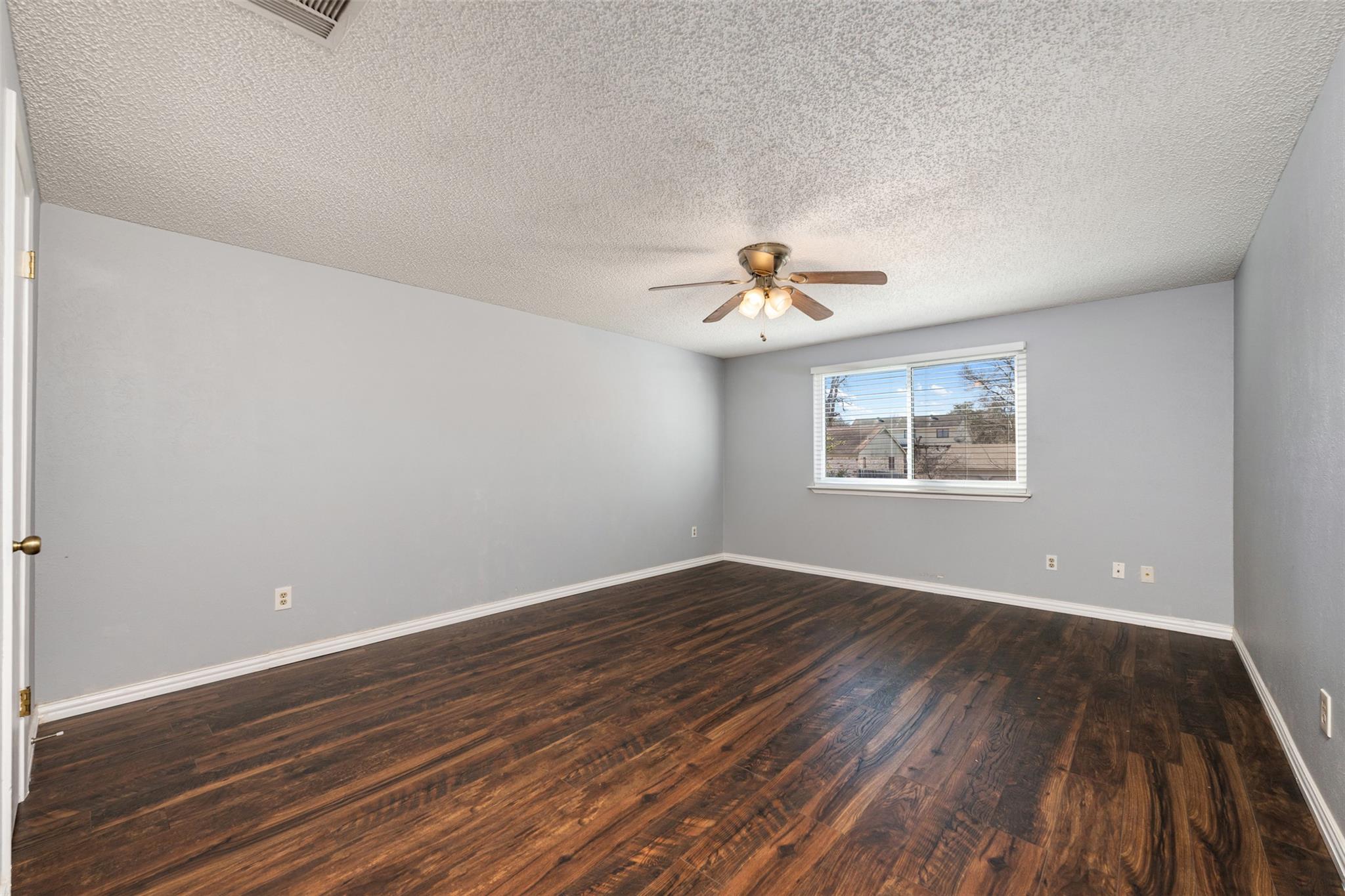 1408 Doonesbury DR