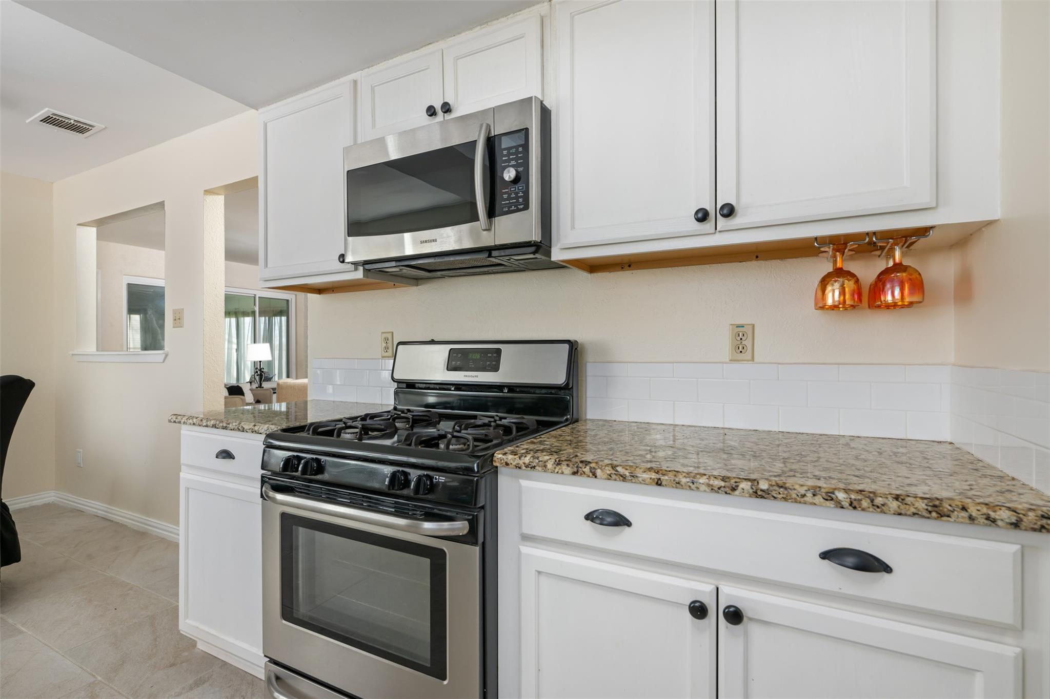 1408 Doonesbury DR