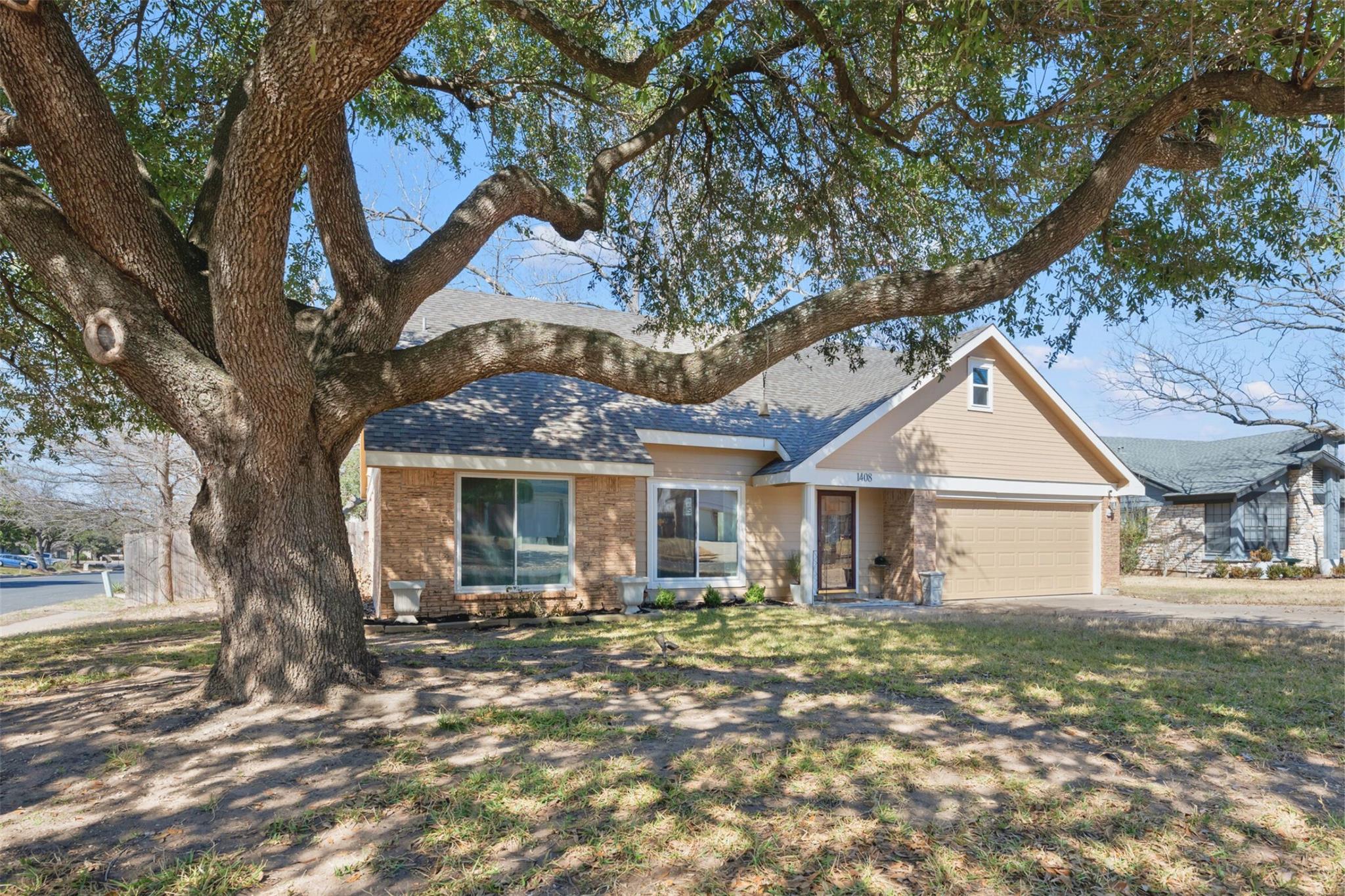 1408 Doonesbury DR
