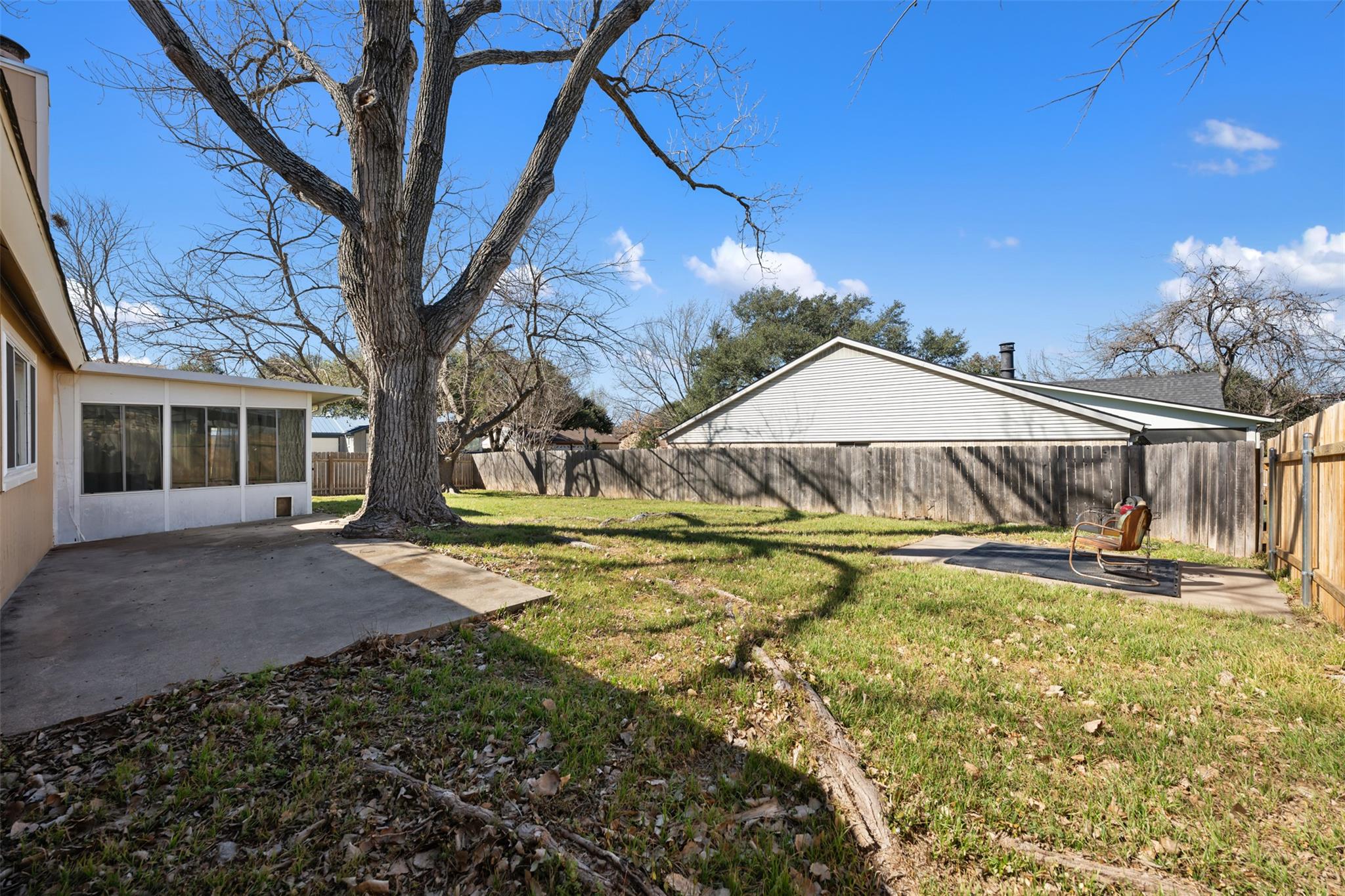 1408 Doonesbury DR