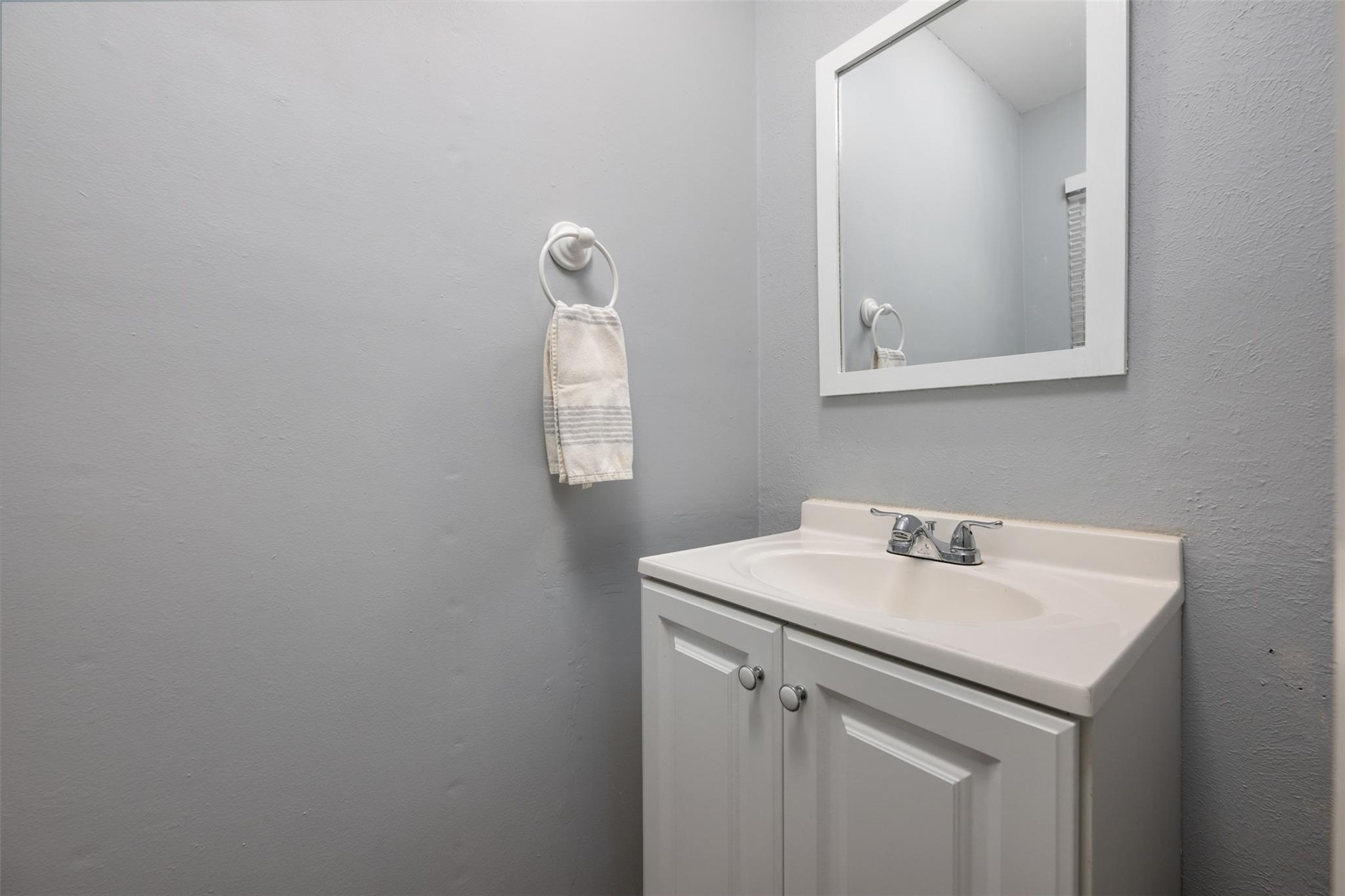 1408 Doonesbury DR