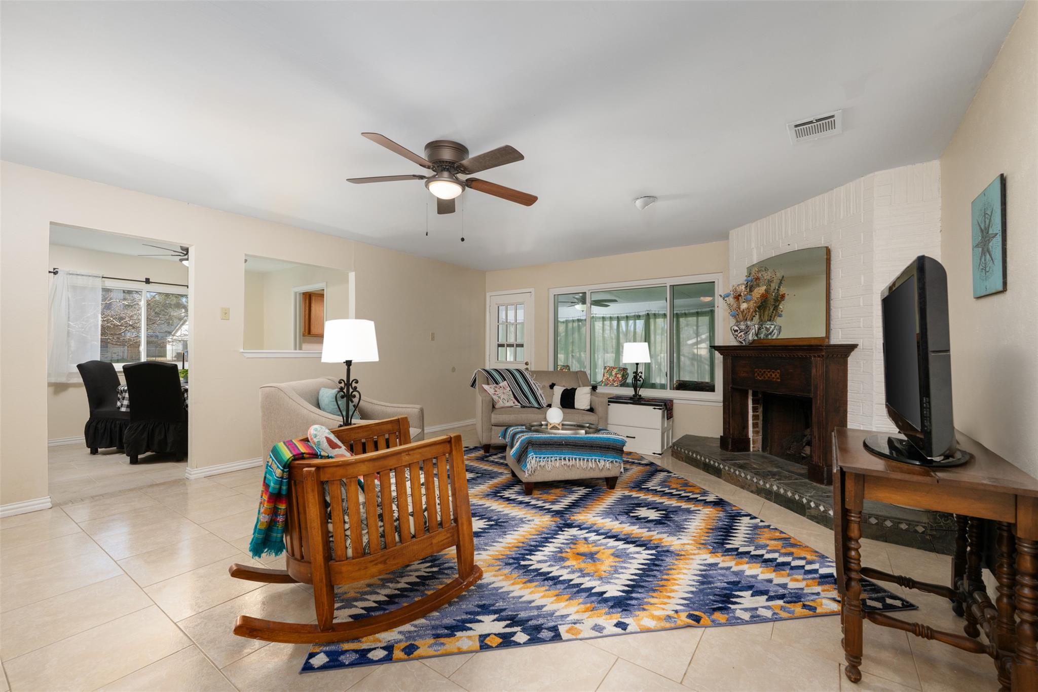 1408 Doonesbury DR
