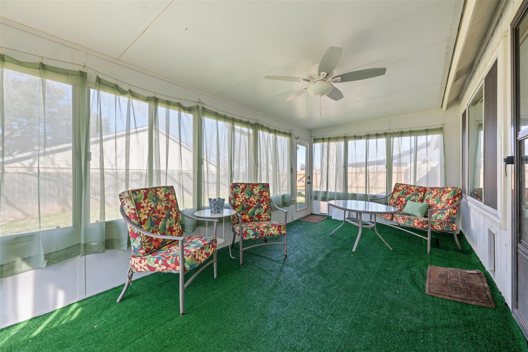 1408 Doonesbury DR
