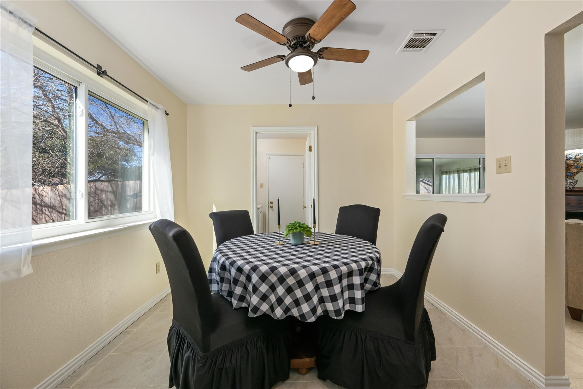 1408 Doonesbury DR