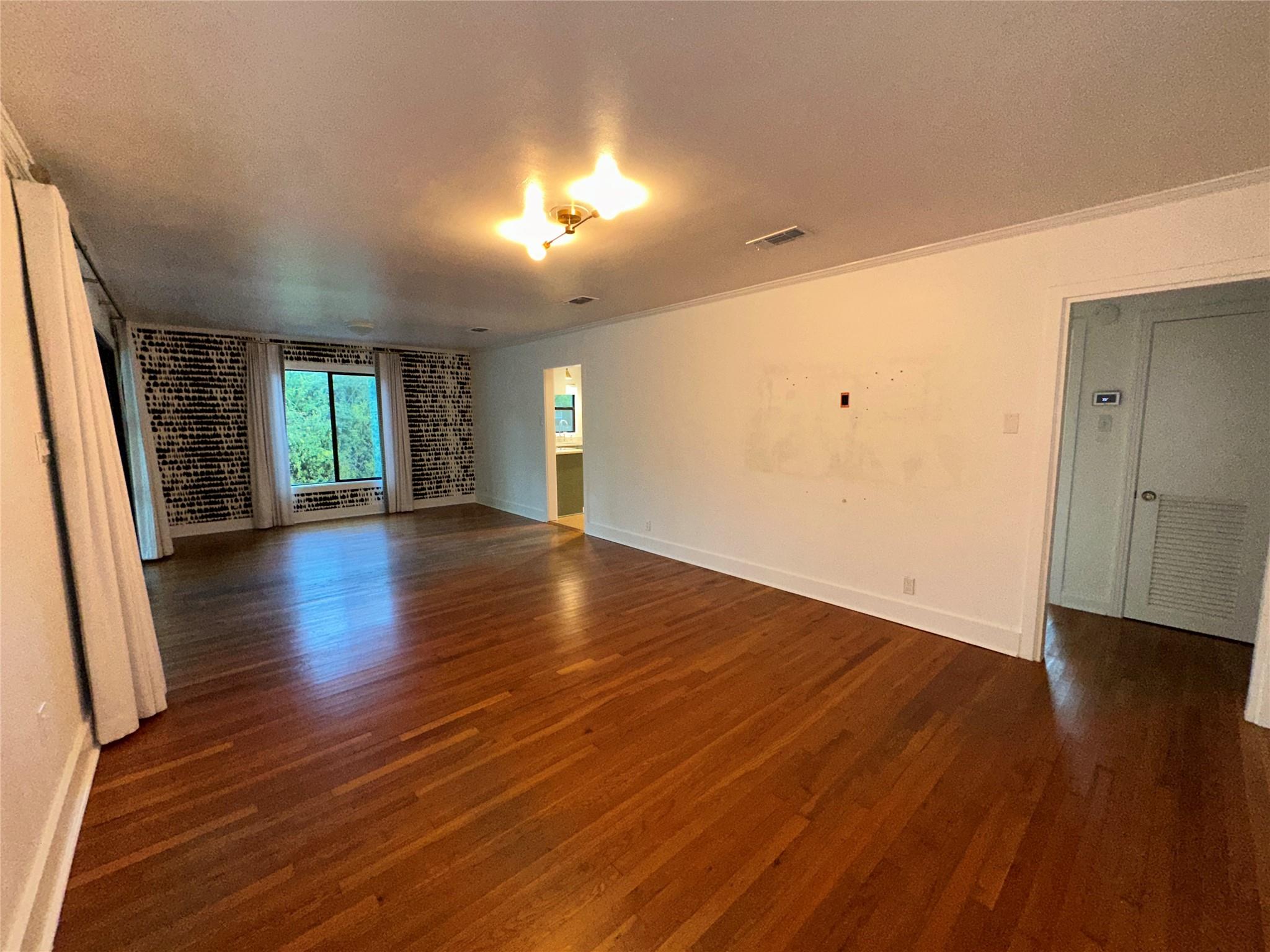 4711 Fairview DR