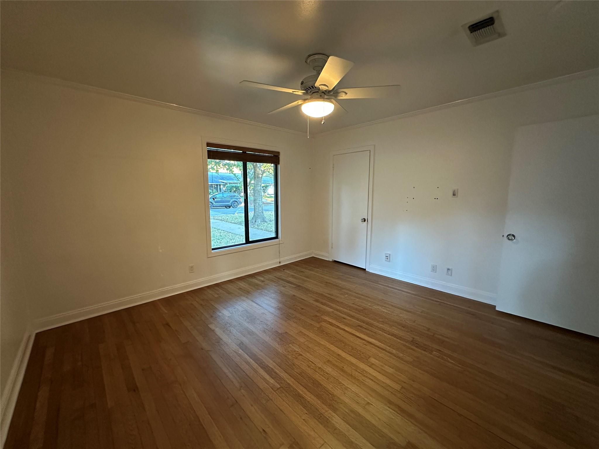 4711 Fairview DR