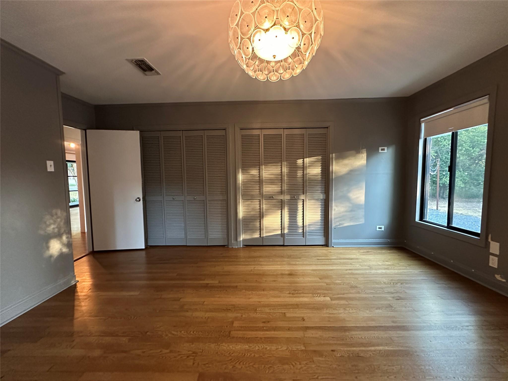4711 Fairview DR