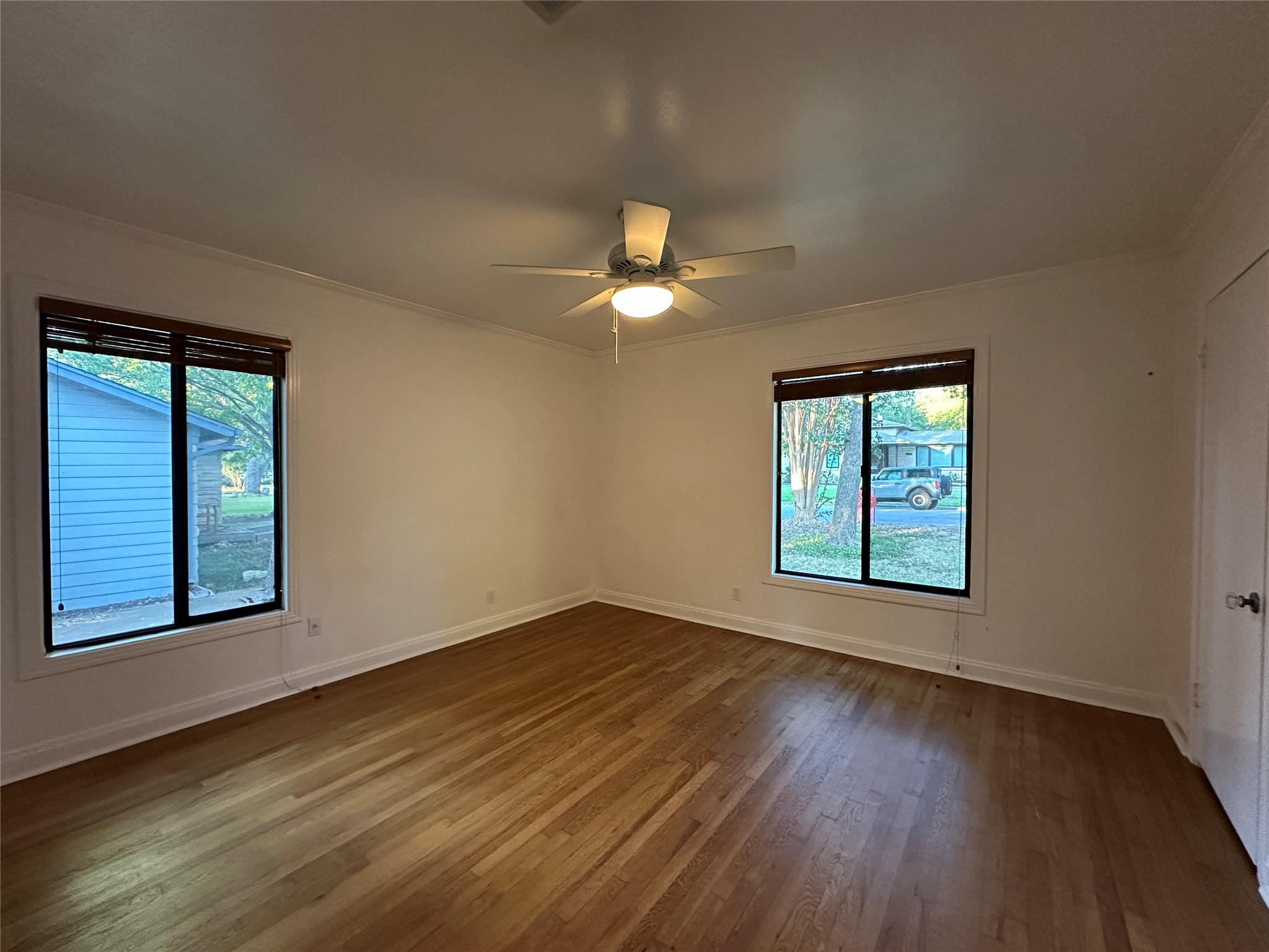 4711 Fairview DR