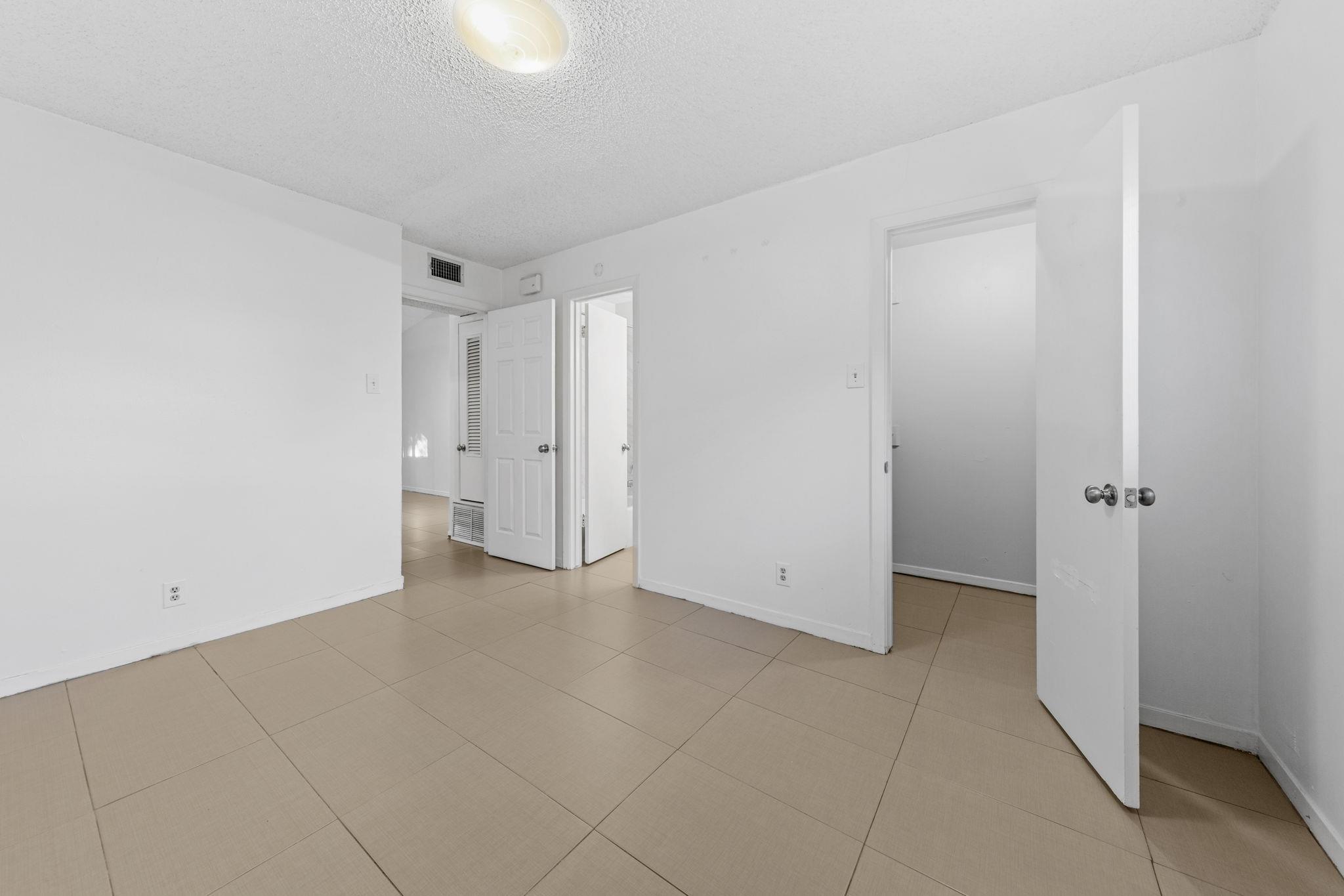 1907 Fairlawn LN # 2