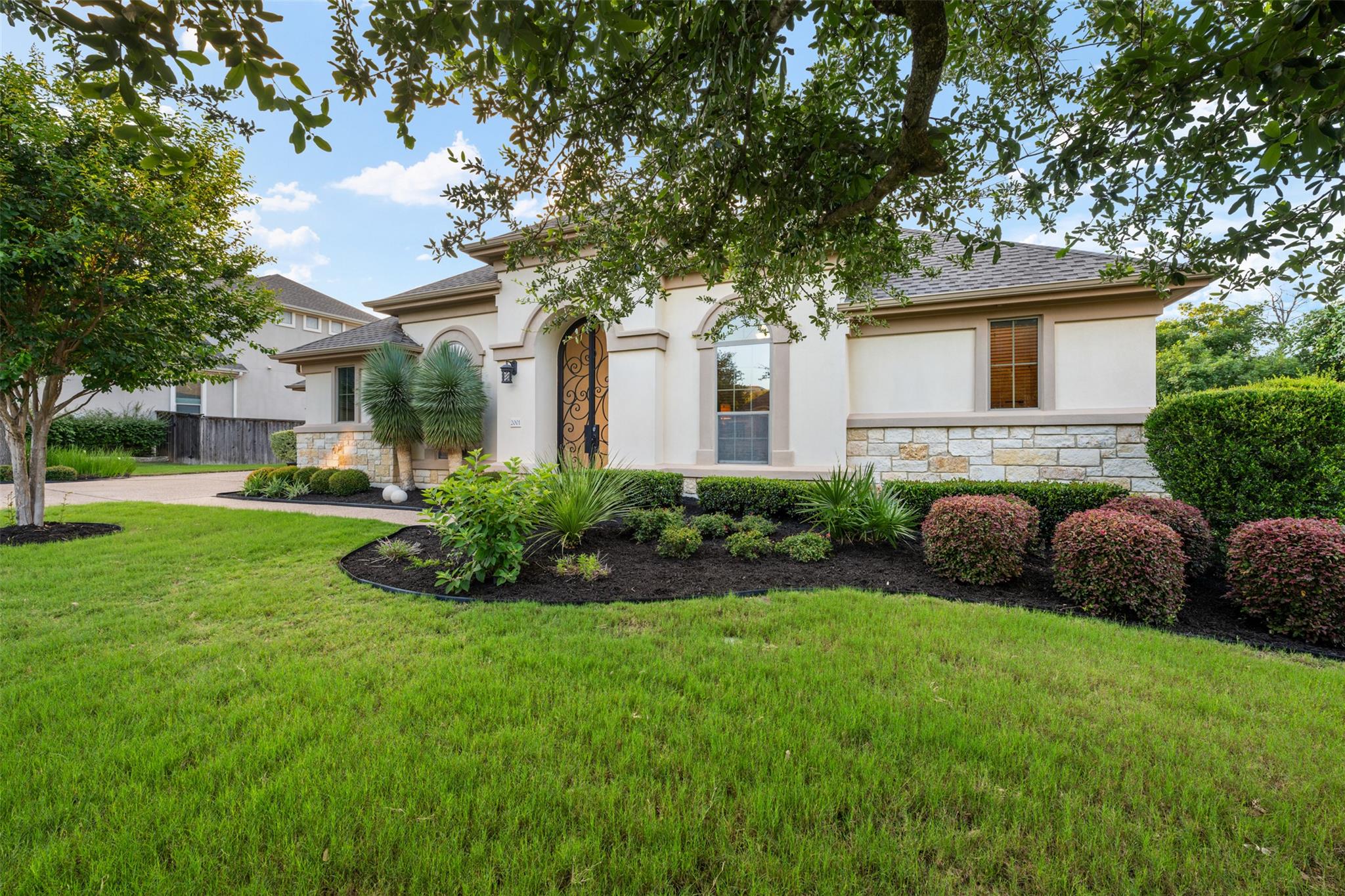 2001 Long Bow DR