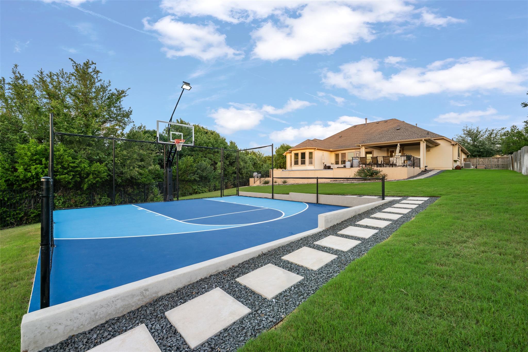 2001 Long Bow DR