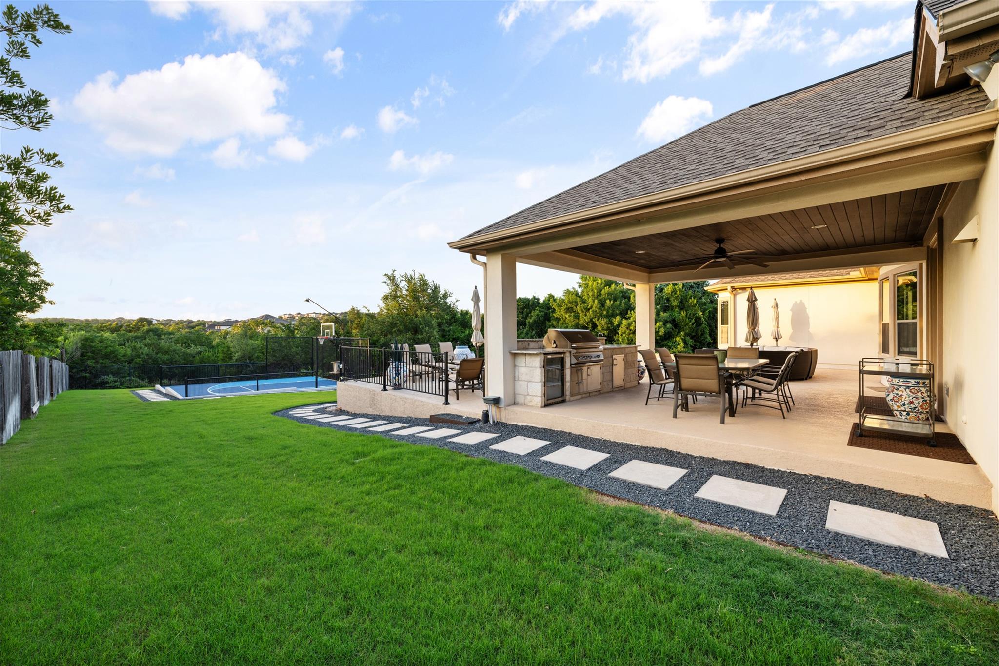 2001 Long Bow DR