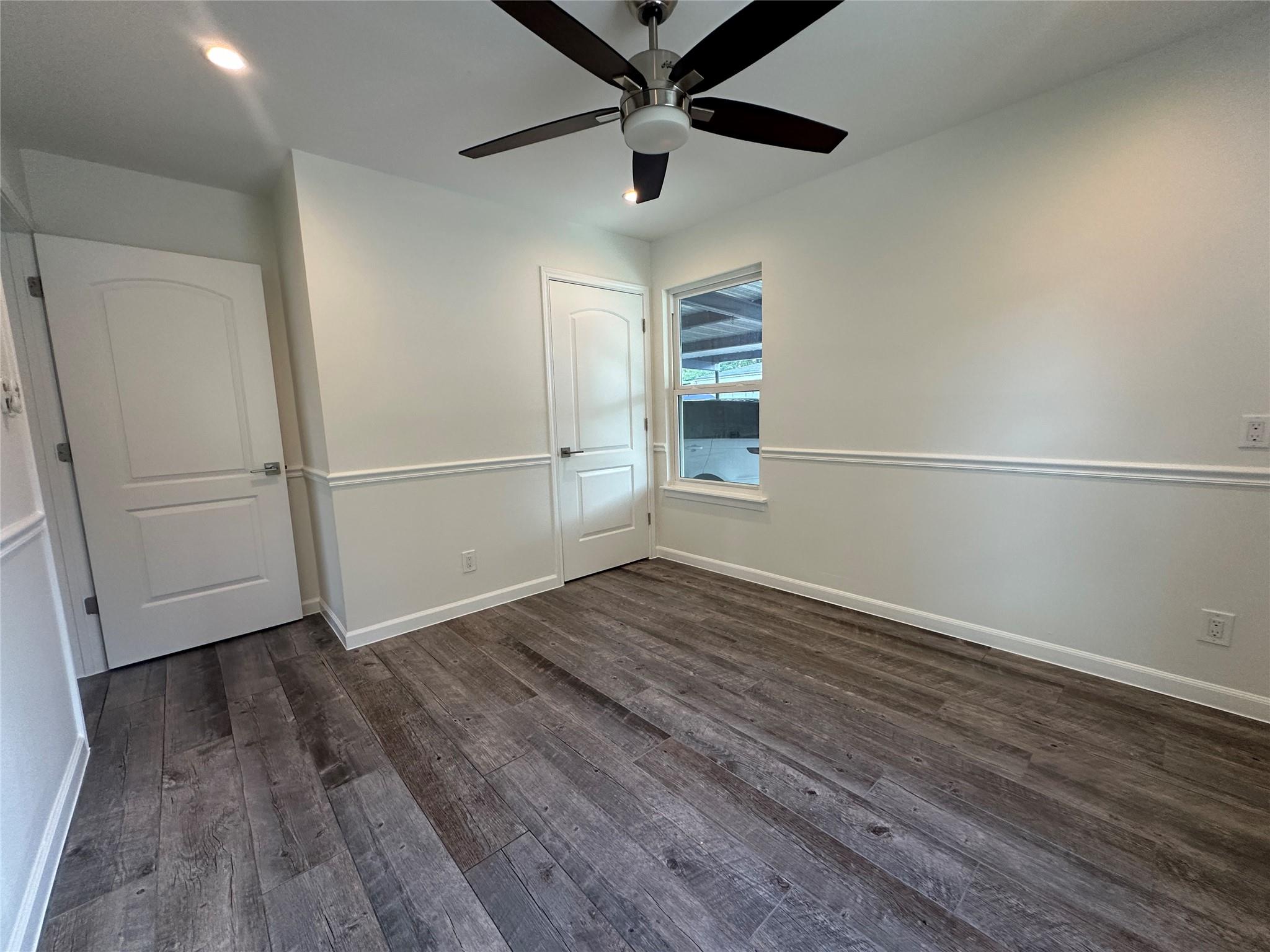 908 Plateau CIR