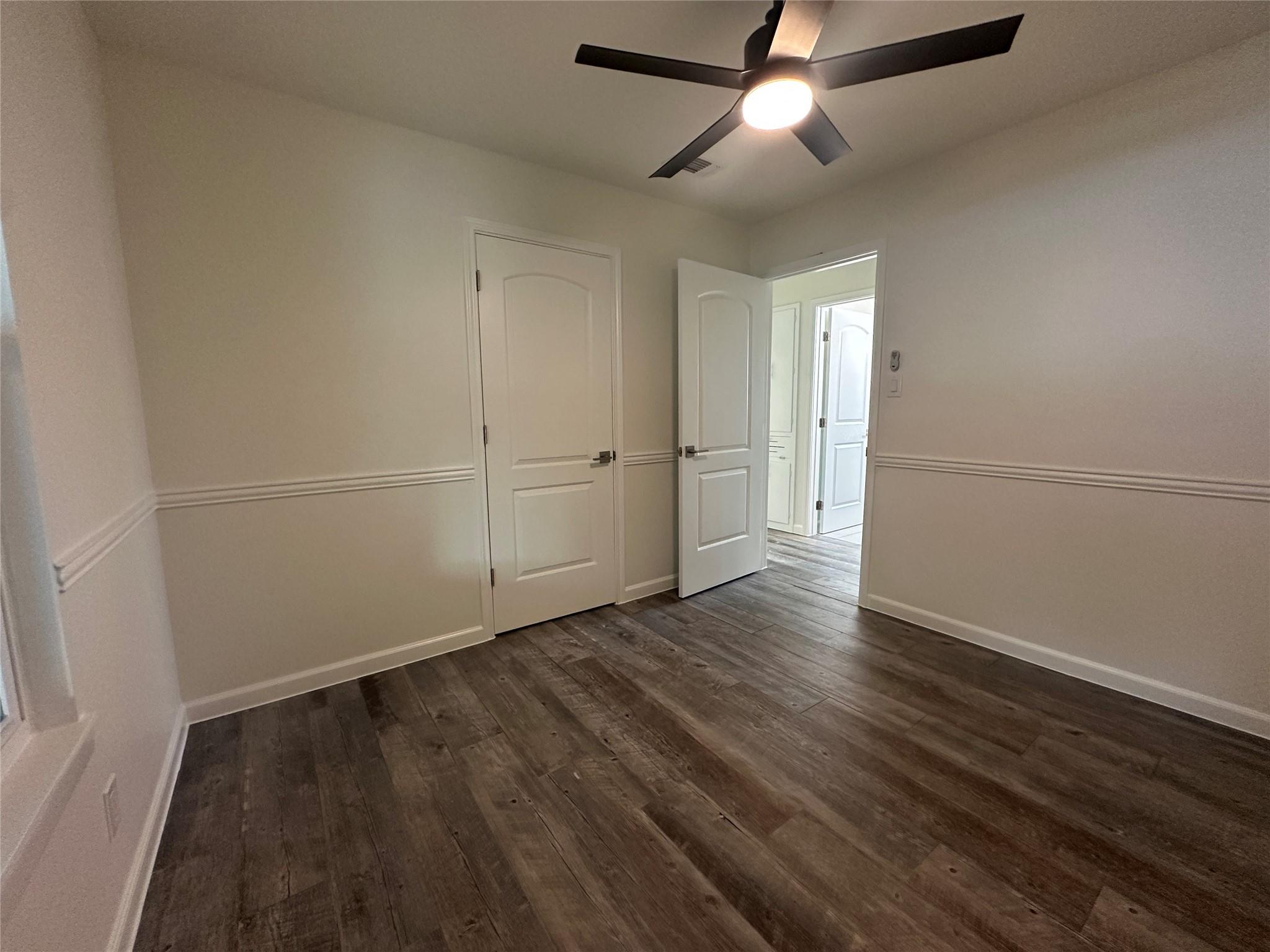 908 Plateau CIR
