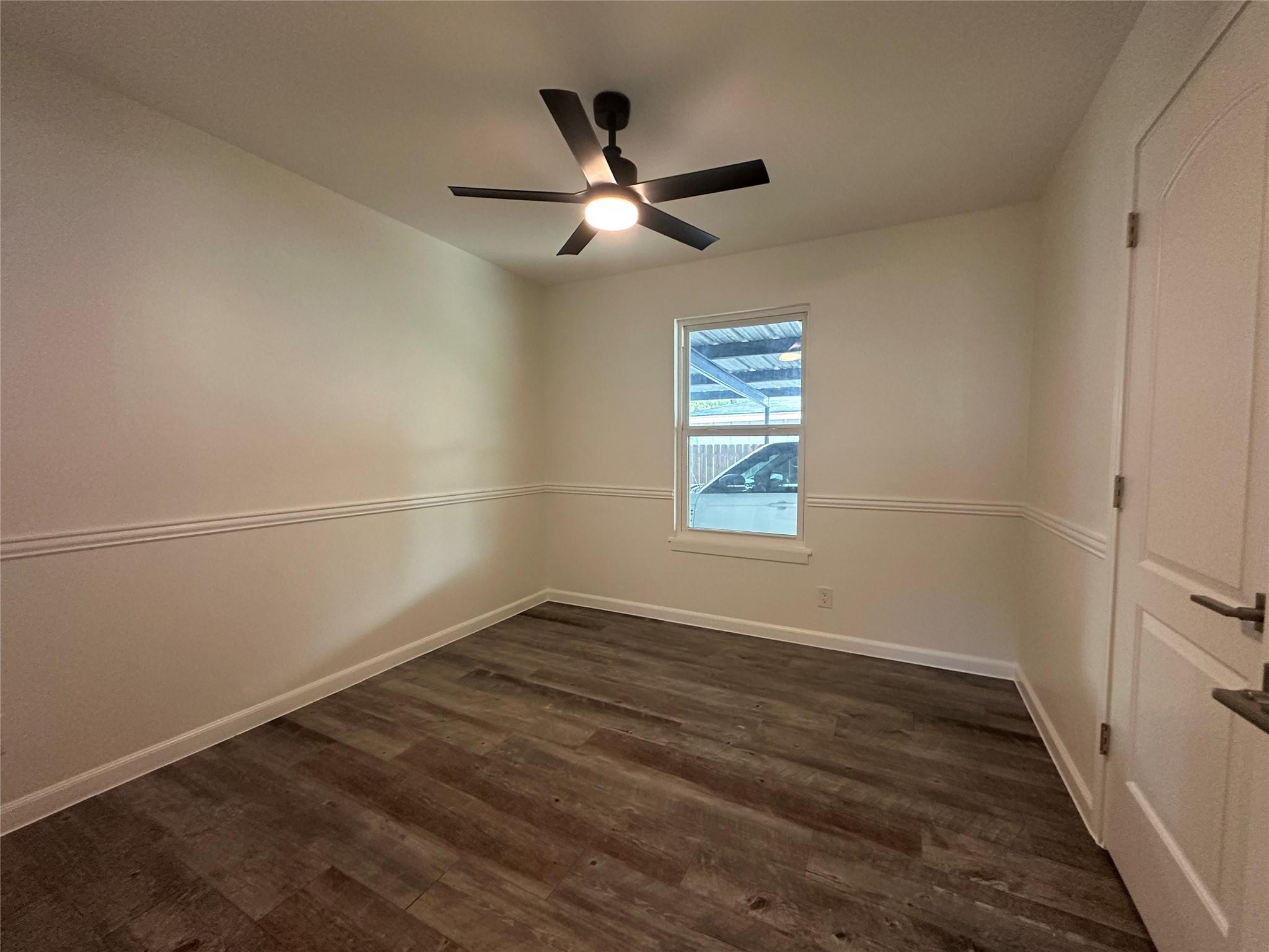 908 Plateau CIR