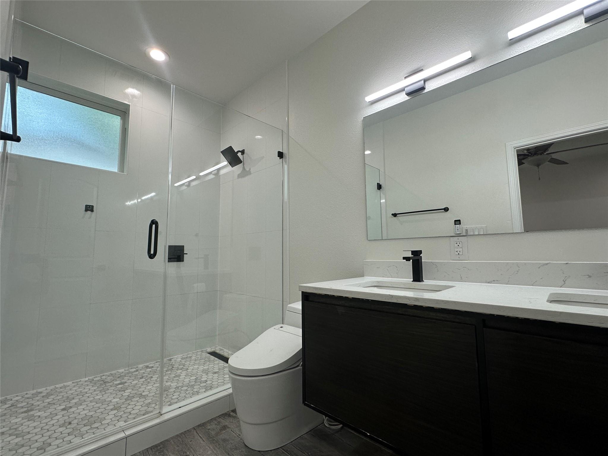 908 Plateau CIR