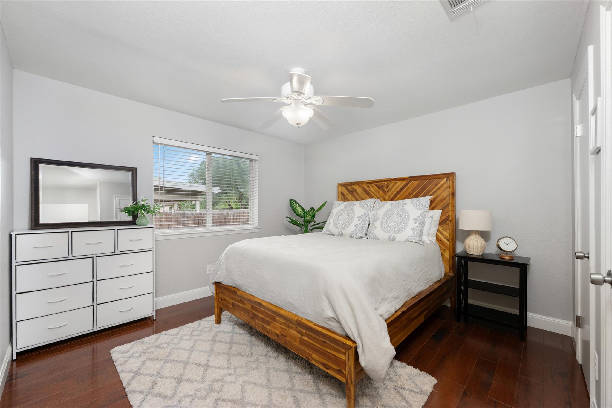 6115 Back Bay LN