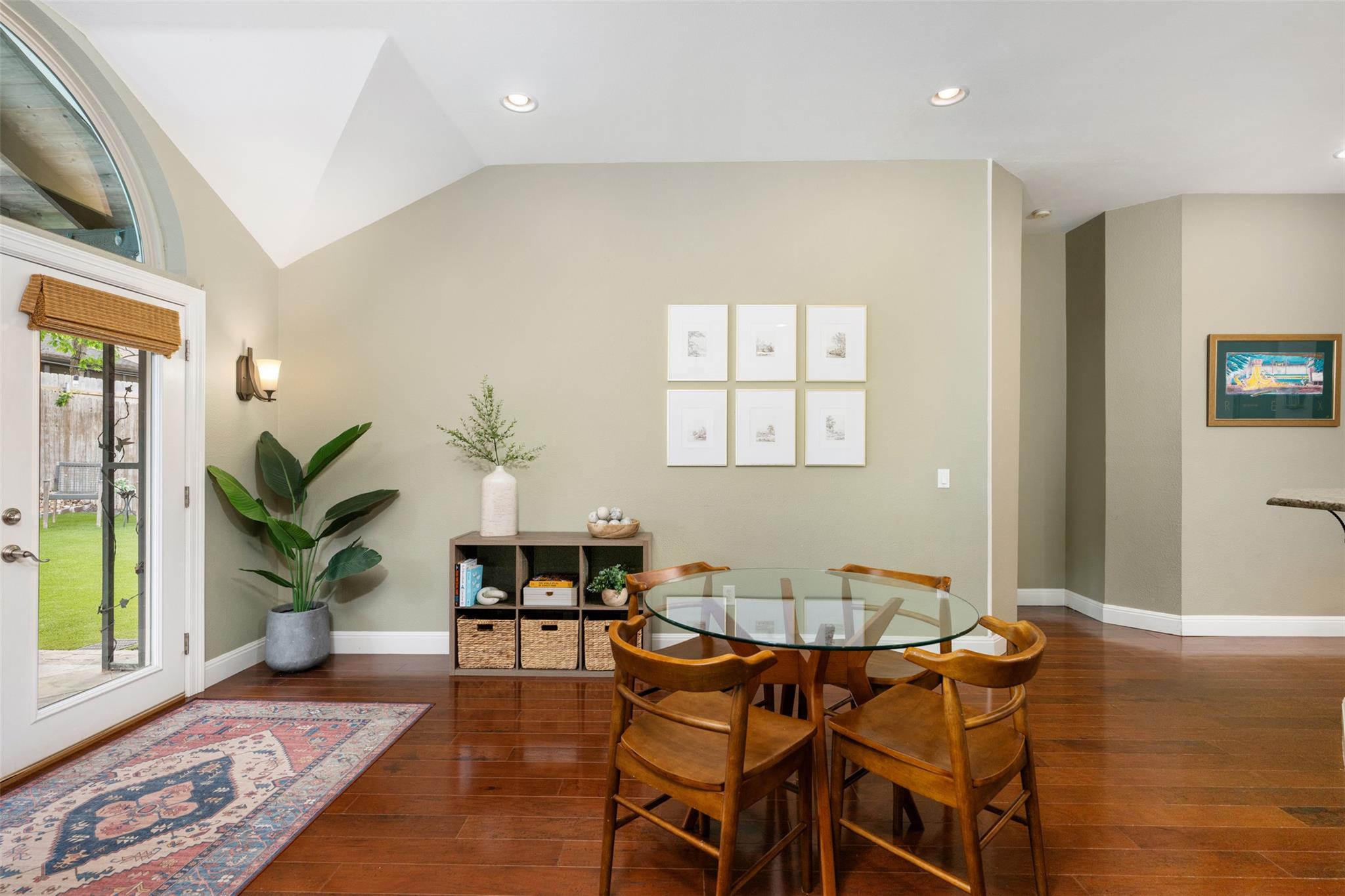 6115 Back Bay LN