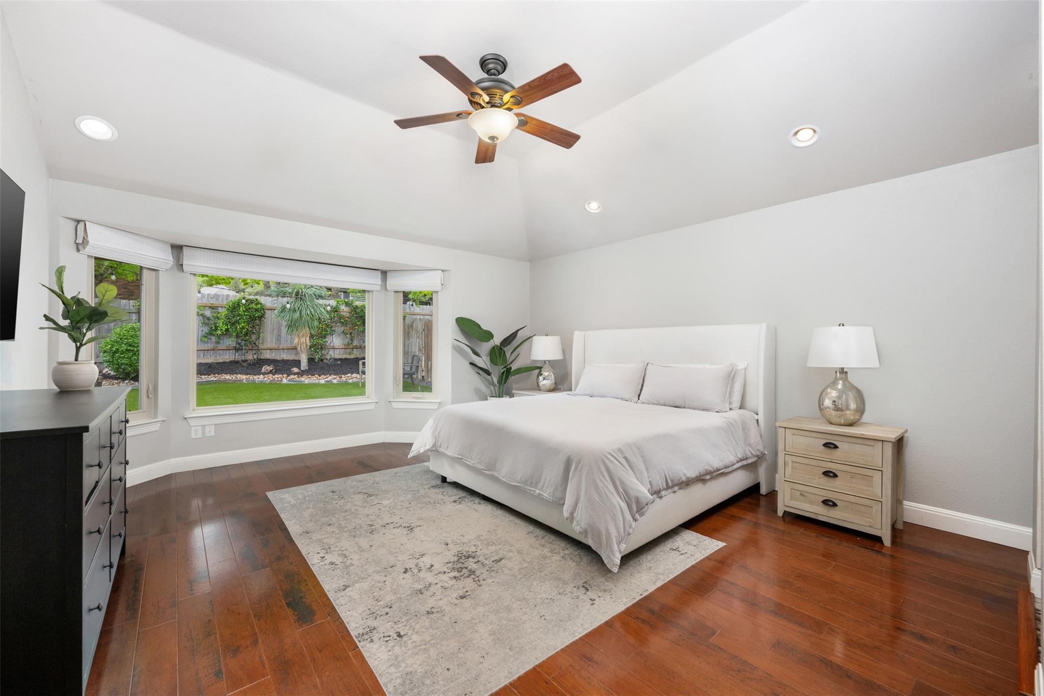 6115 Back Bay LN