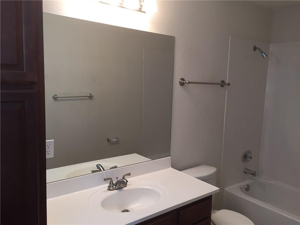 2712 San Pedro ST # A