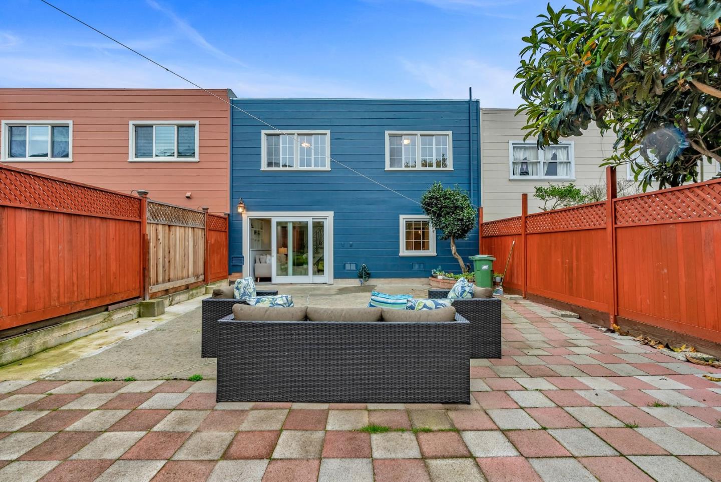 991 Wyandotte Avenue