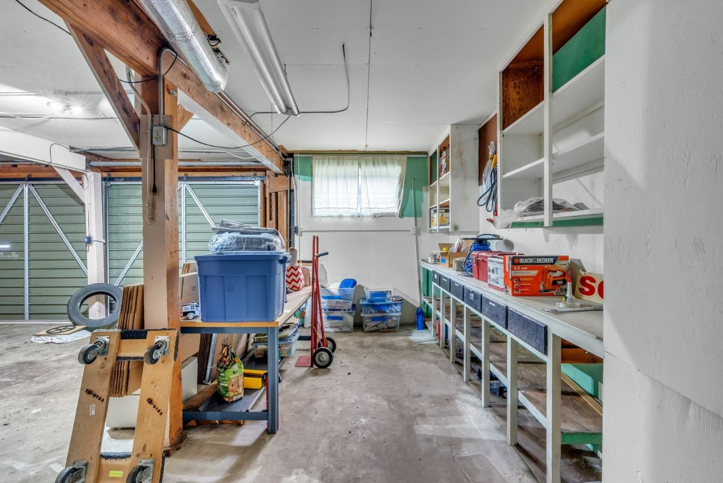 1546 Terra Nova BLVD