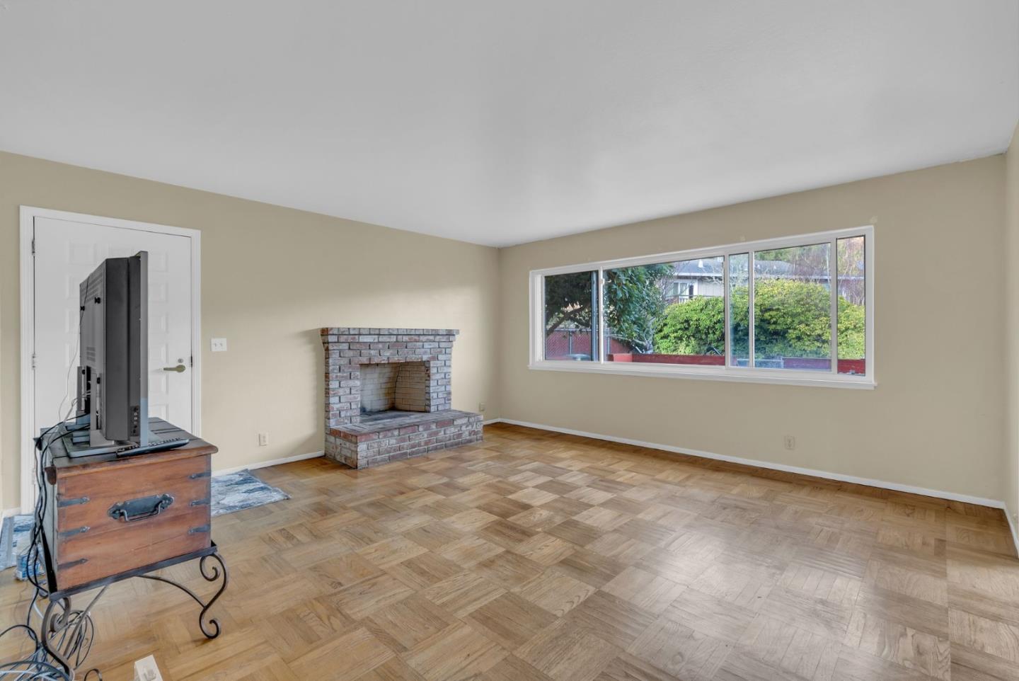 1546 Terra Nova BLVD