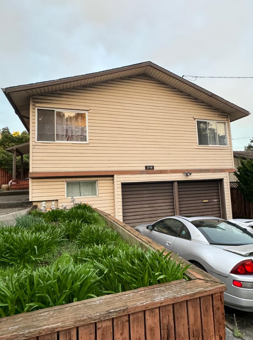 1546 Terra Nova BLVD