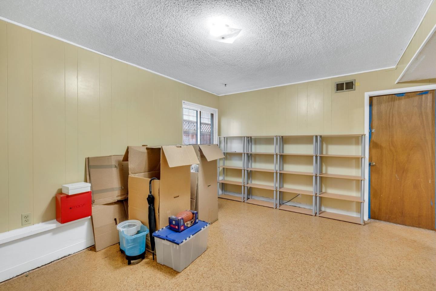 1546 Terra Nova BLVD