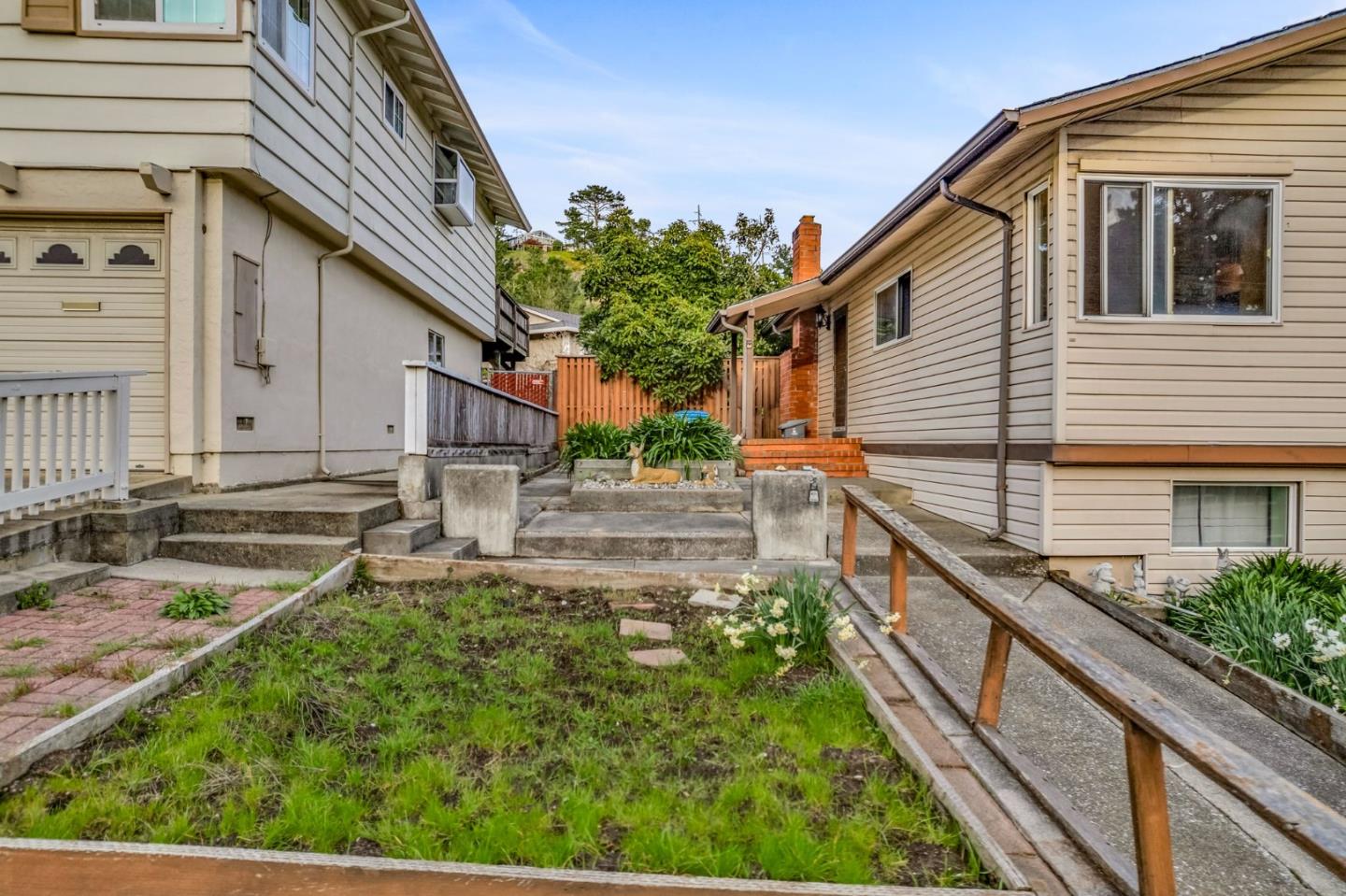 1546 Terra Nova BLVD