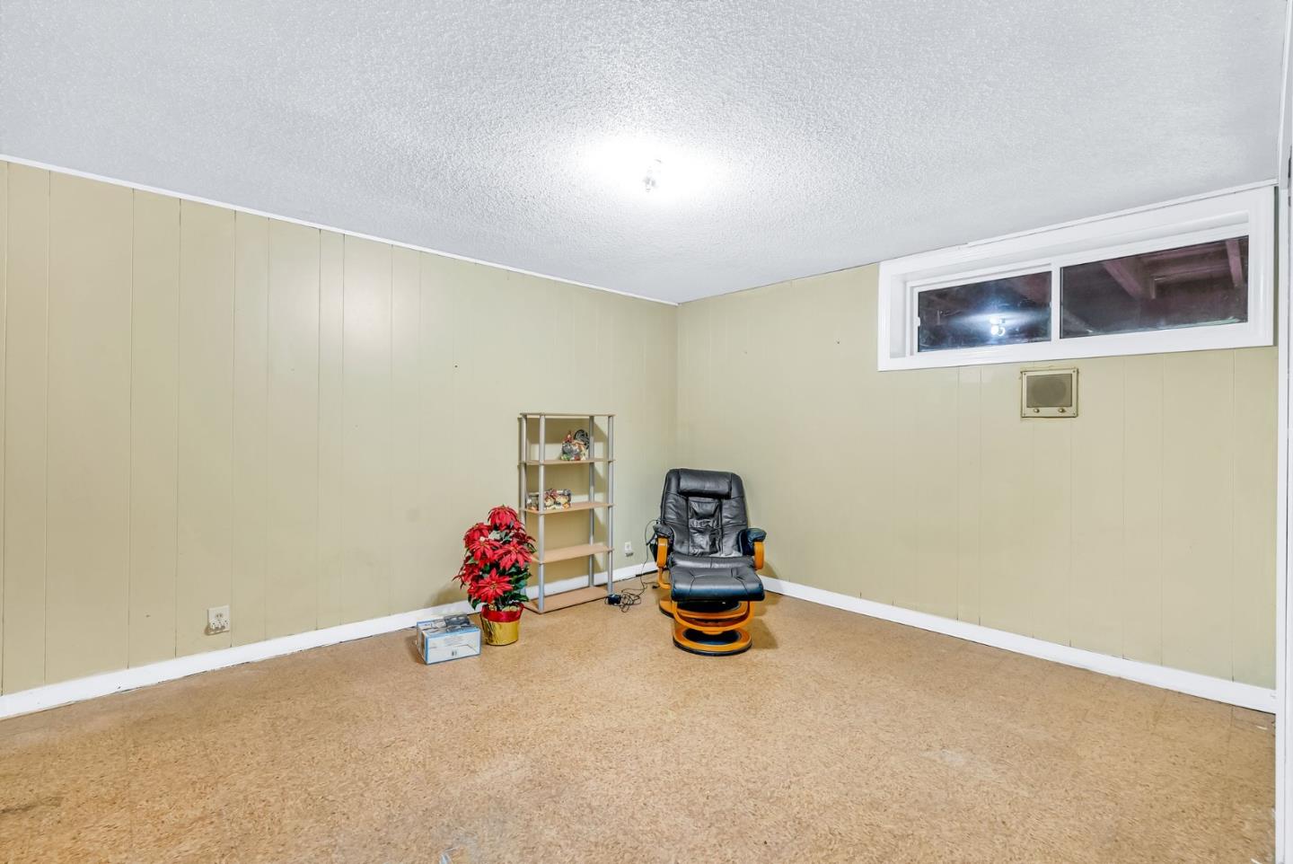 1546 Terra Nova BLVD