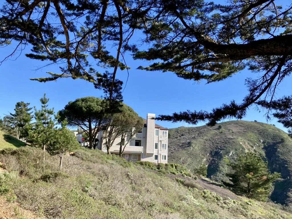 685 Mountain View Drive Unit: 2