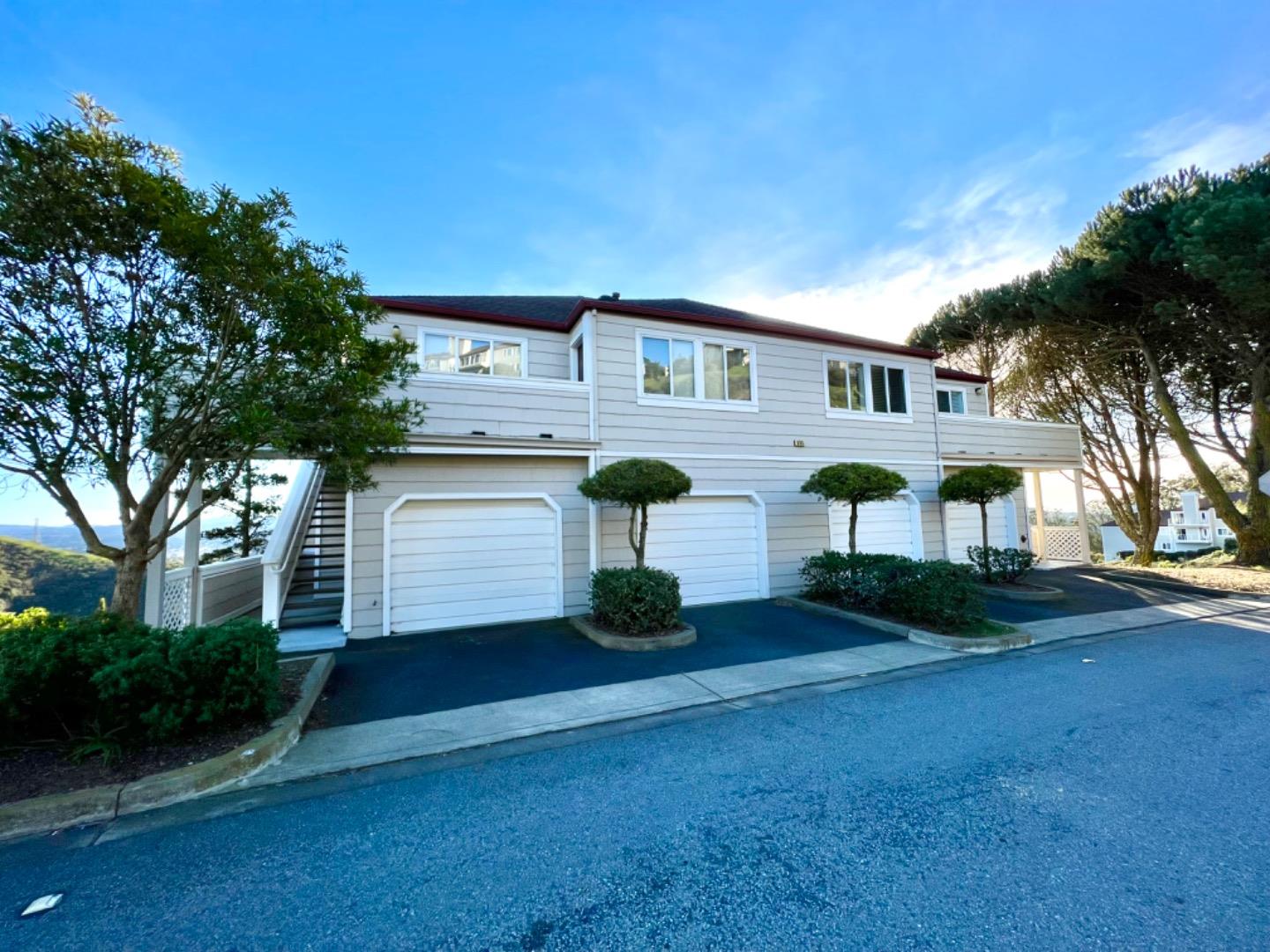 685 Mountain View Drive Unit: 2