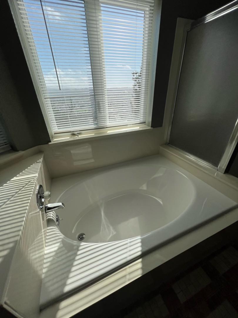 685 Mountain View Drive Unit: 2