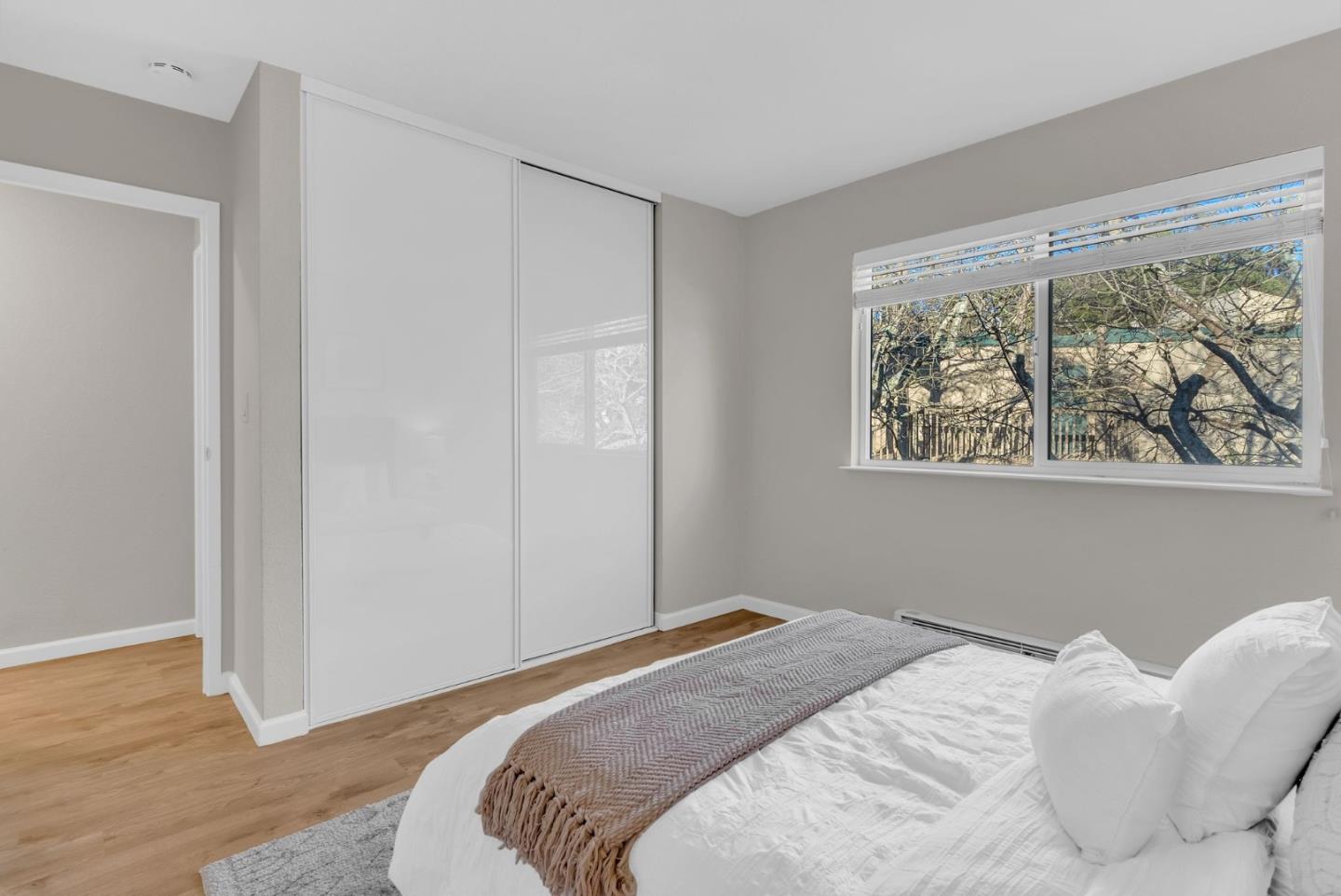 361 Half Moon LN 314