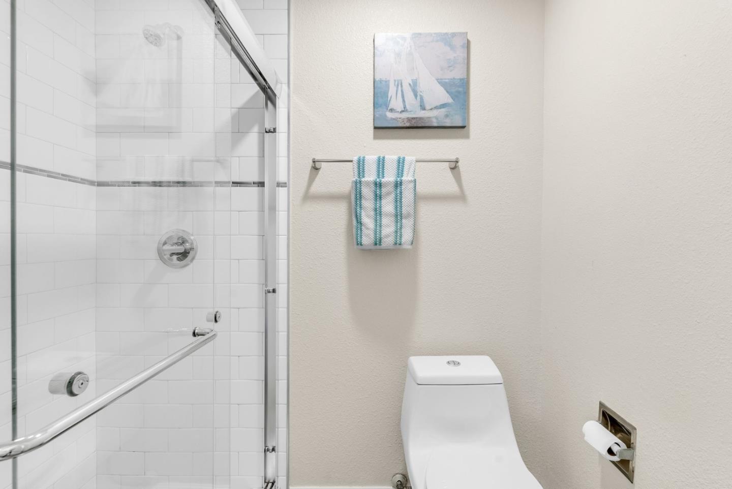 361 Half Moon LN 314