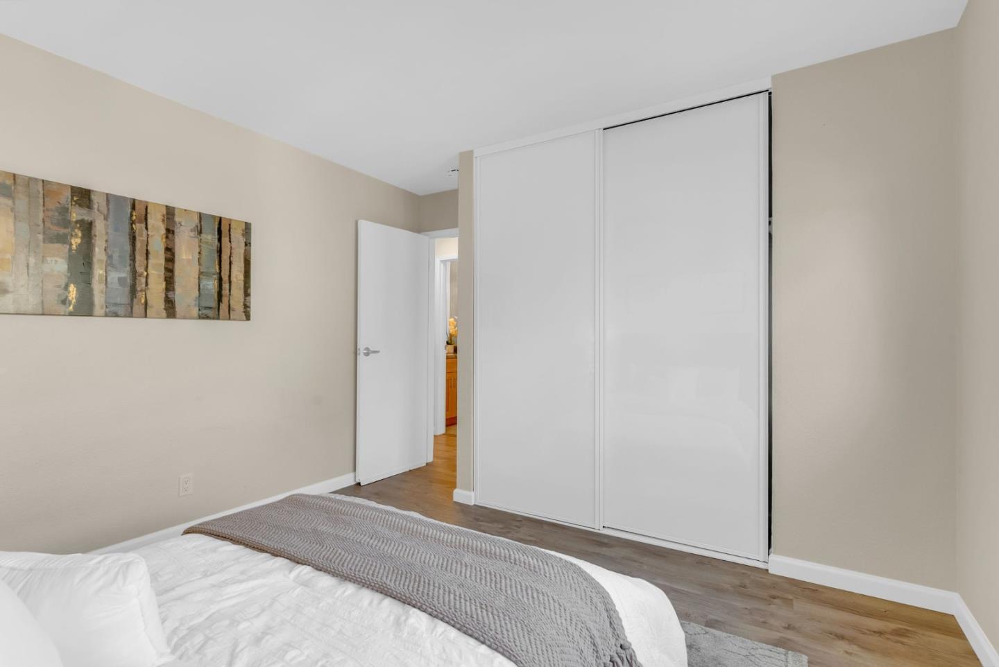 361 Half Moon LN 314