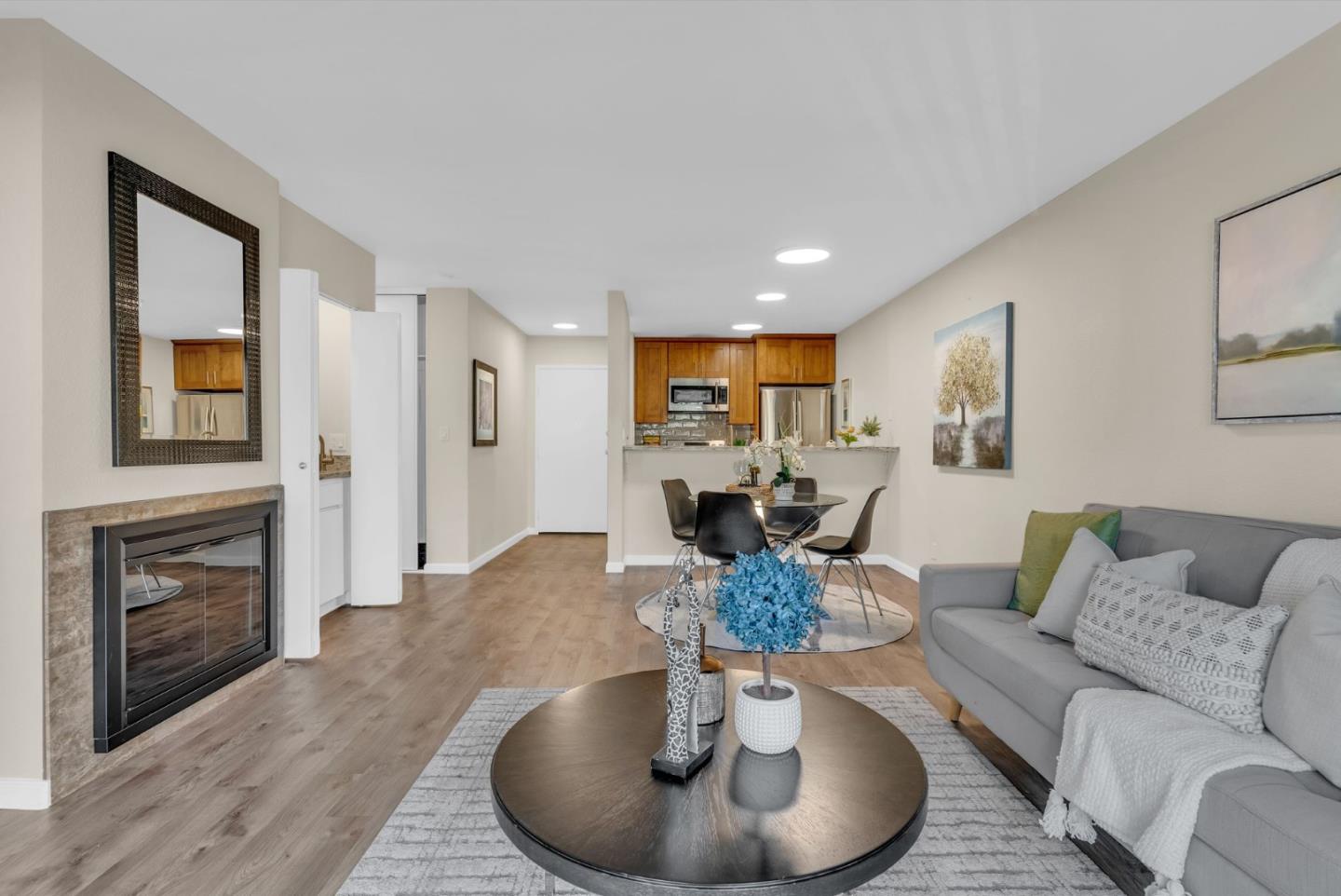 361 Half Moon LN 314