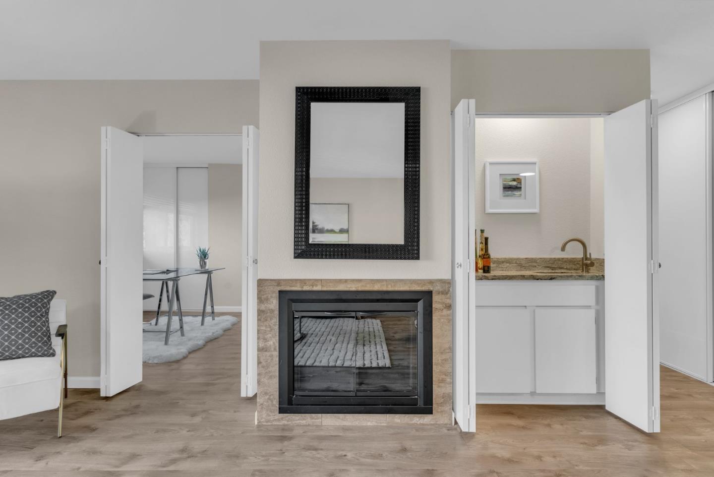 361 Half Moon LN 314