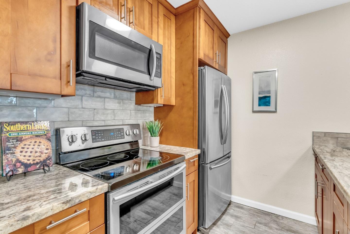 361 Half Moon LN 314