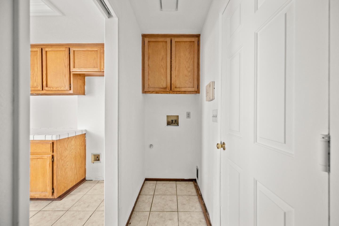 909 N Rosemore Avenue