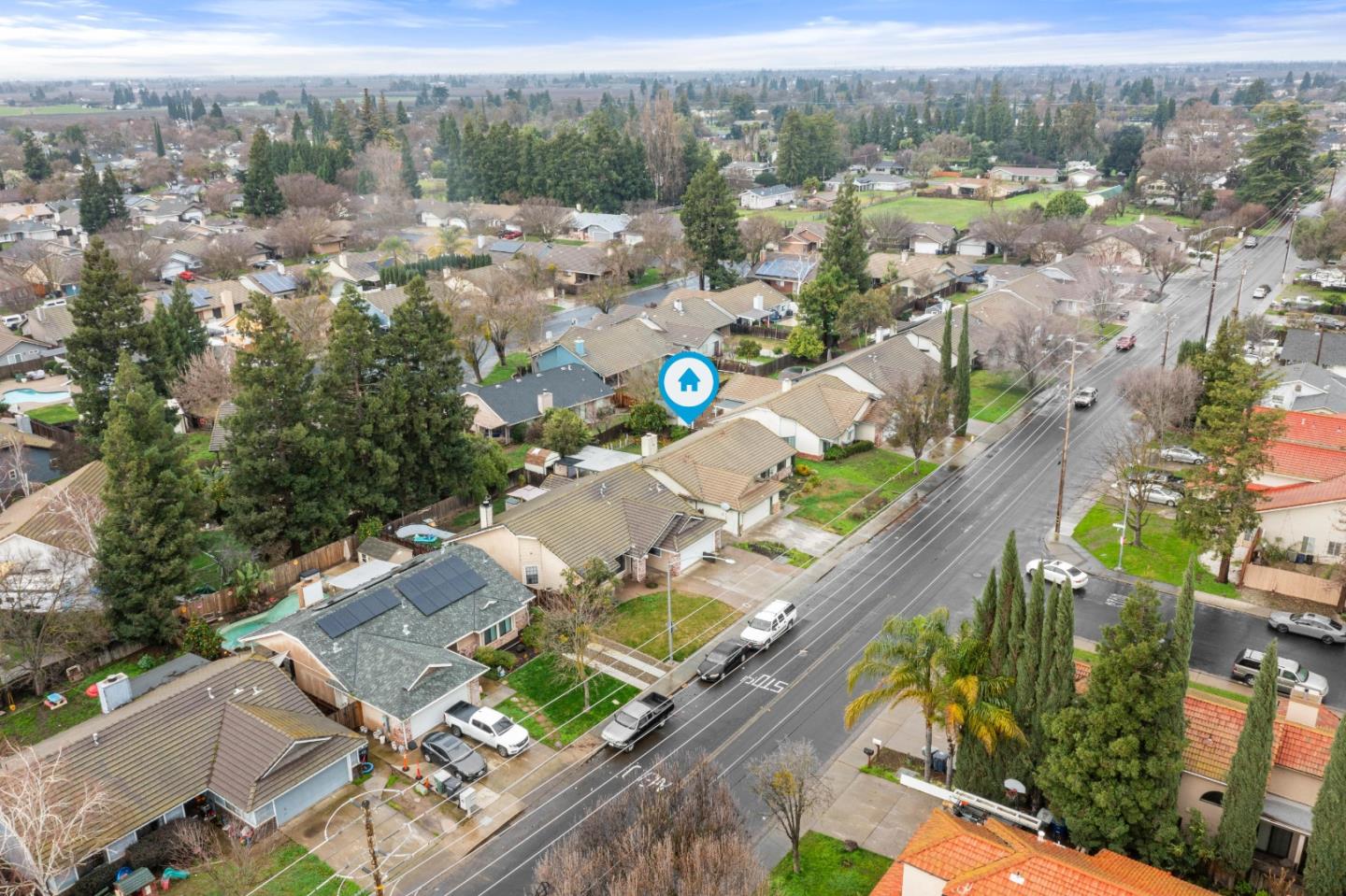 909 N Rosemore Avenue