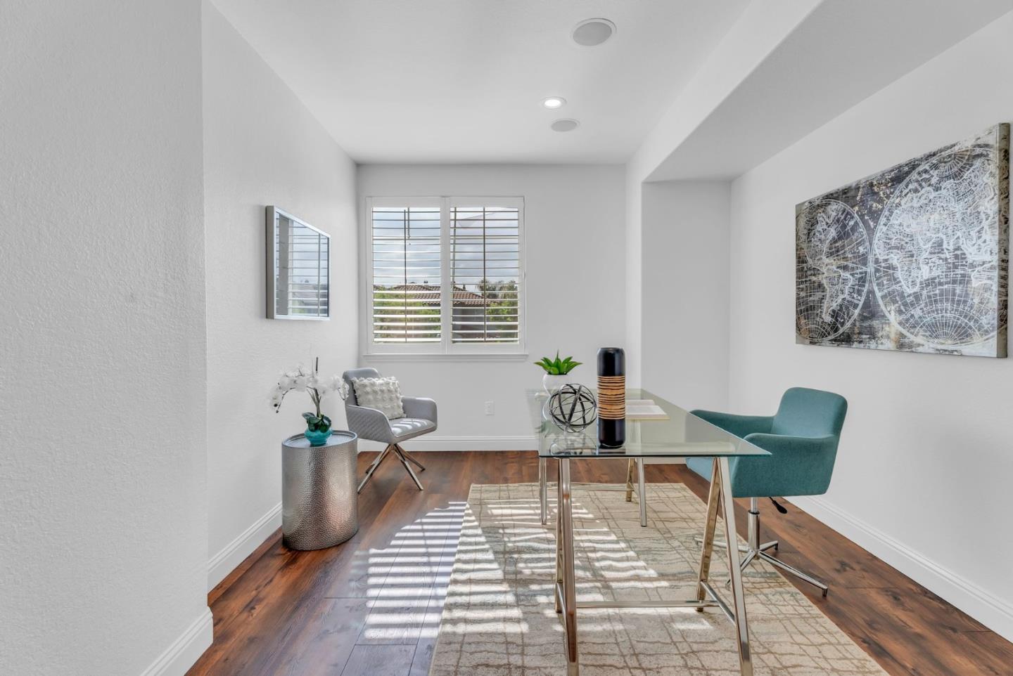 416 N Palo Alto ST